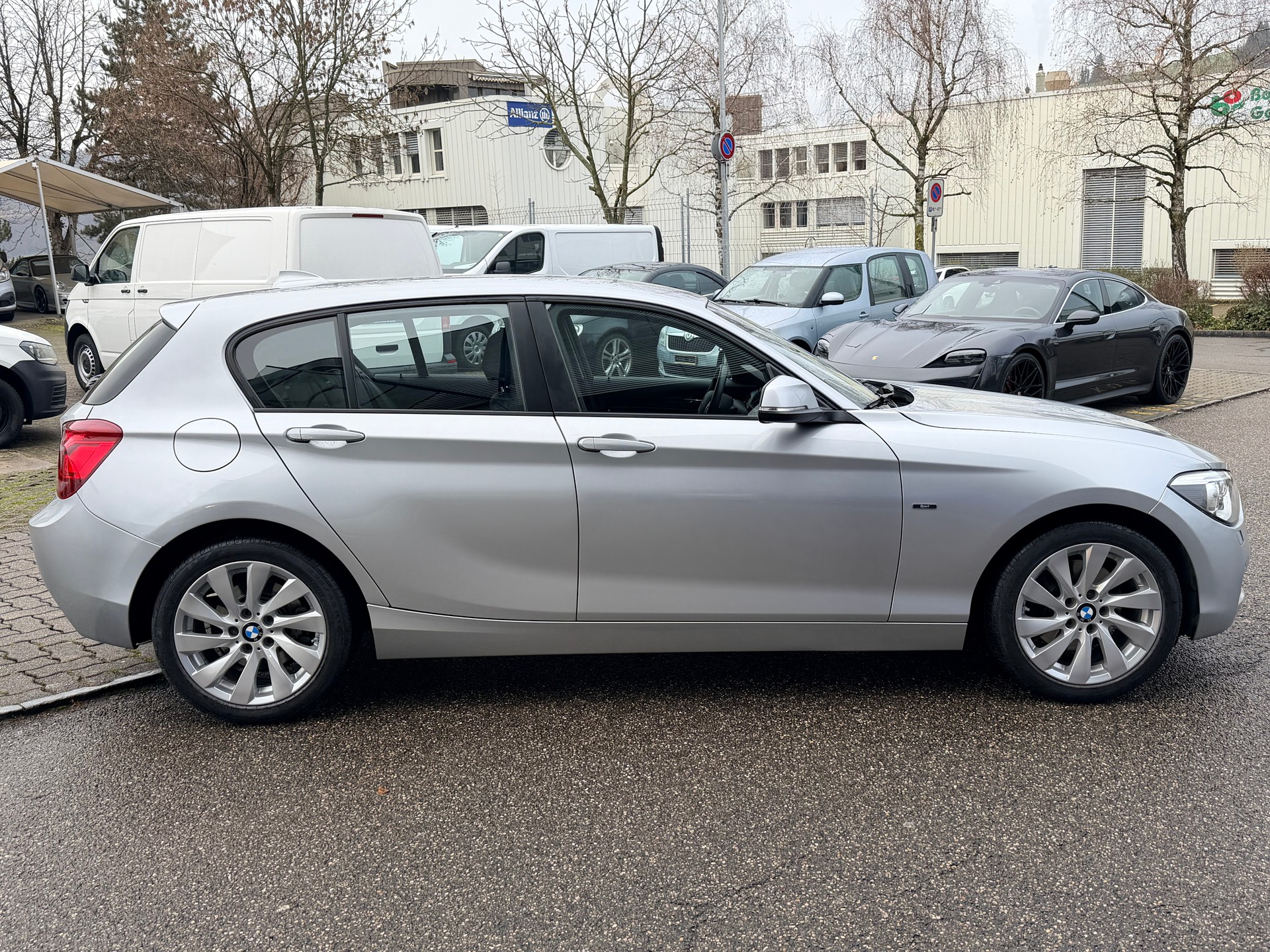 BMW 125i Sport Line Steptronic-image-1
