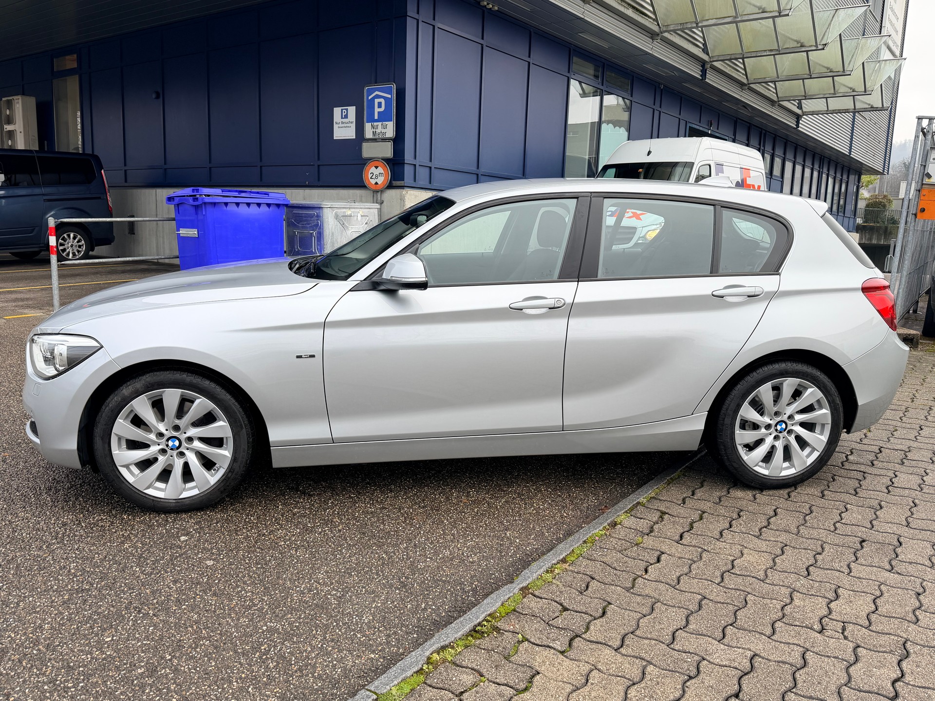 BMW 125i Sport Line Steptronic-image-5