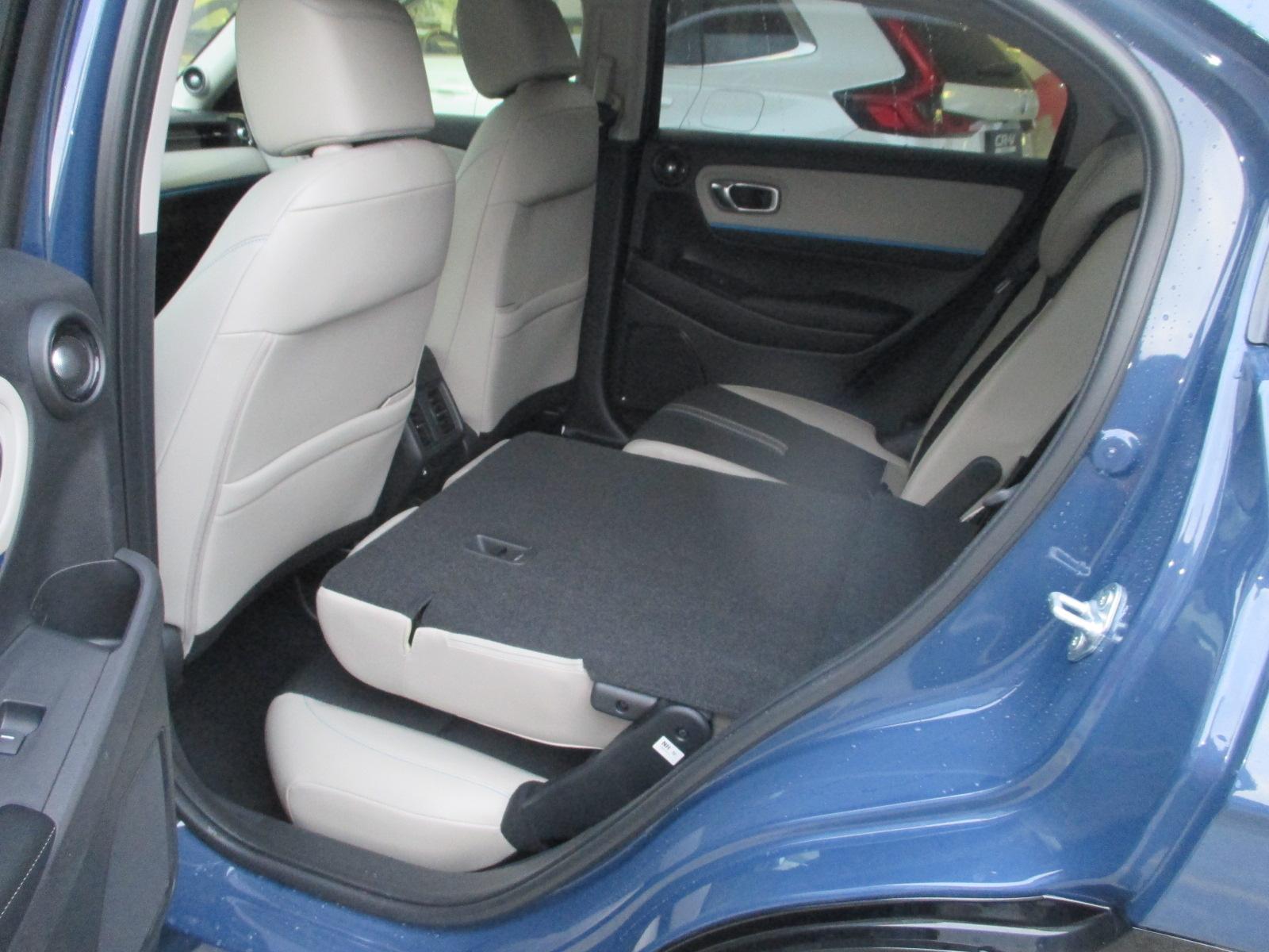 HONDA HR-V 1.5 i-MMD Advance Style - mit Aktionsleasing 1.9% und 8 Jahren Garantie!-image-10