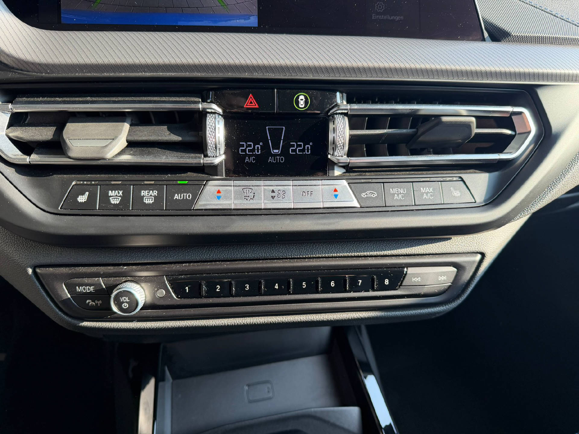BMW 118d-image-12