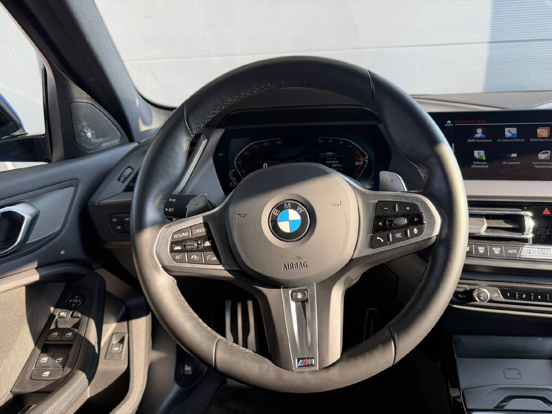 BMW 118d-image-8