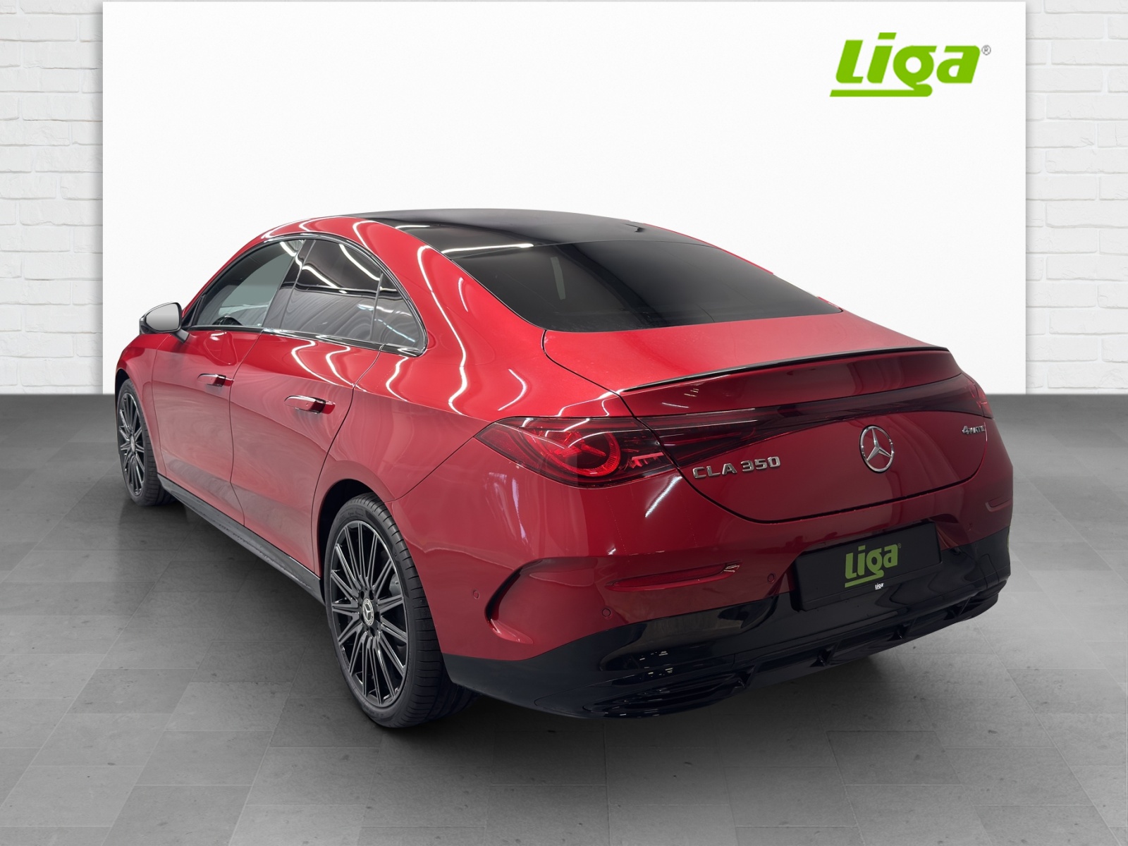 MERCEDES-BENZ CLA 350 AMG Line 4Matic-showroom-element-3