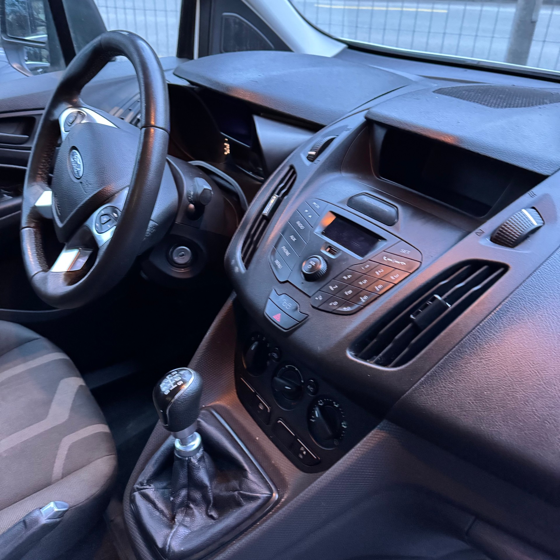FORD Transit Connect Van T200 1.6 TDCi Trend-image-7