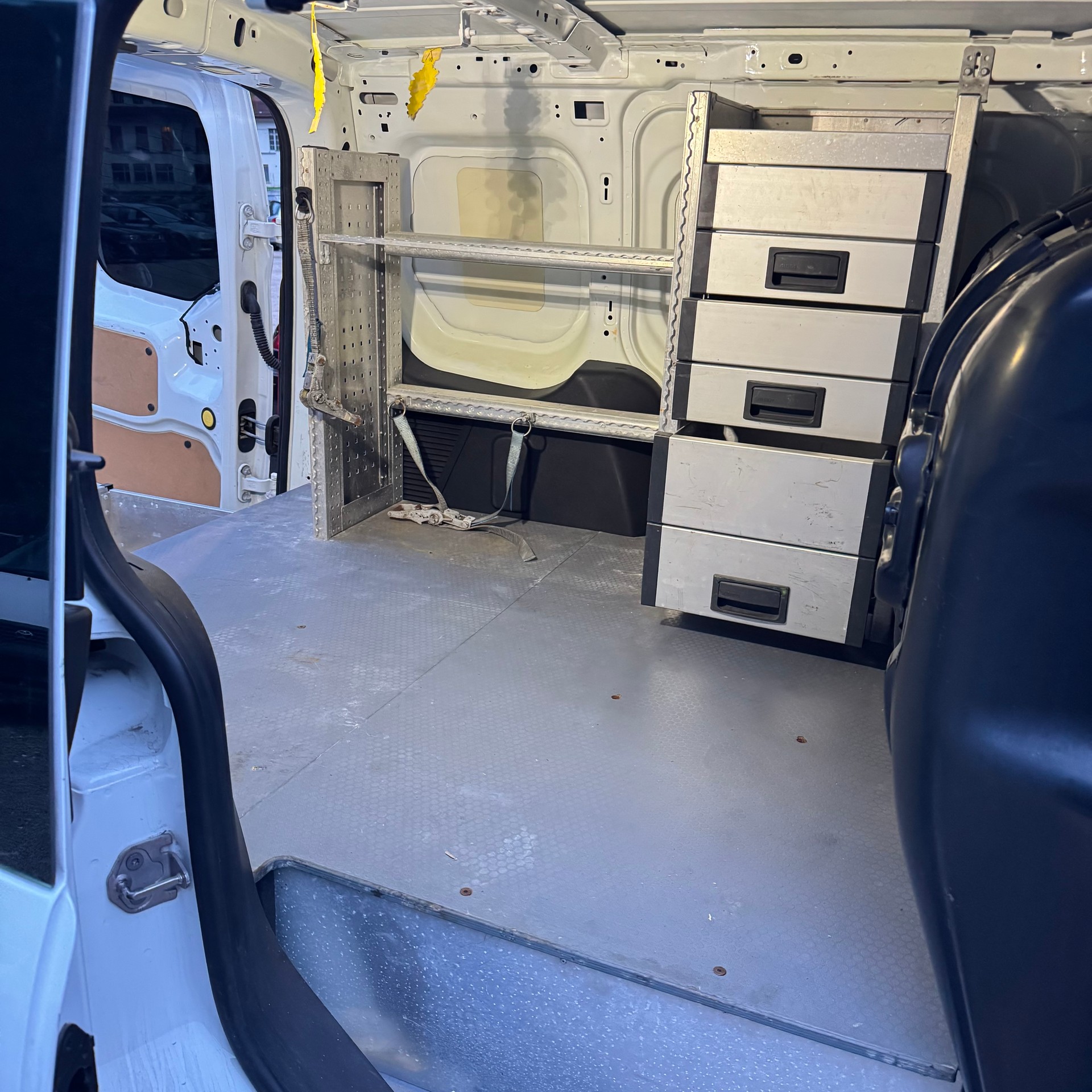 FORD Transit Connect Van T200 1.6 TDCi Trend-image-10