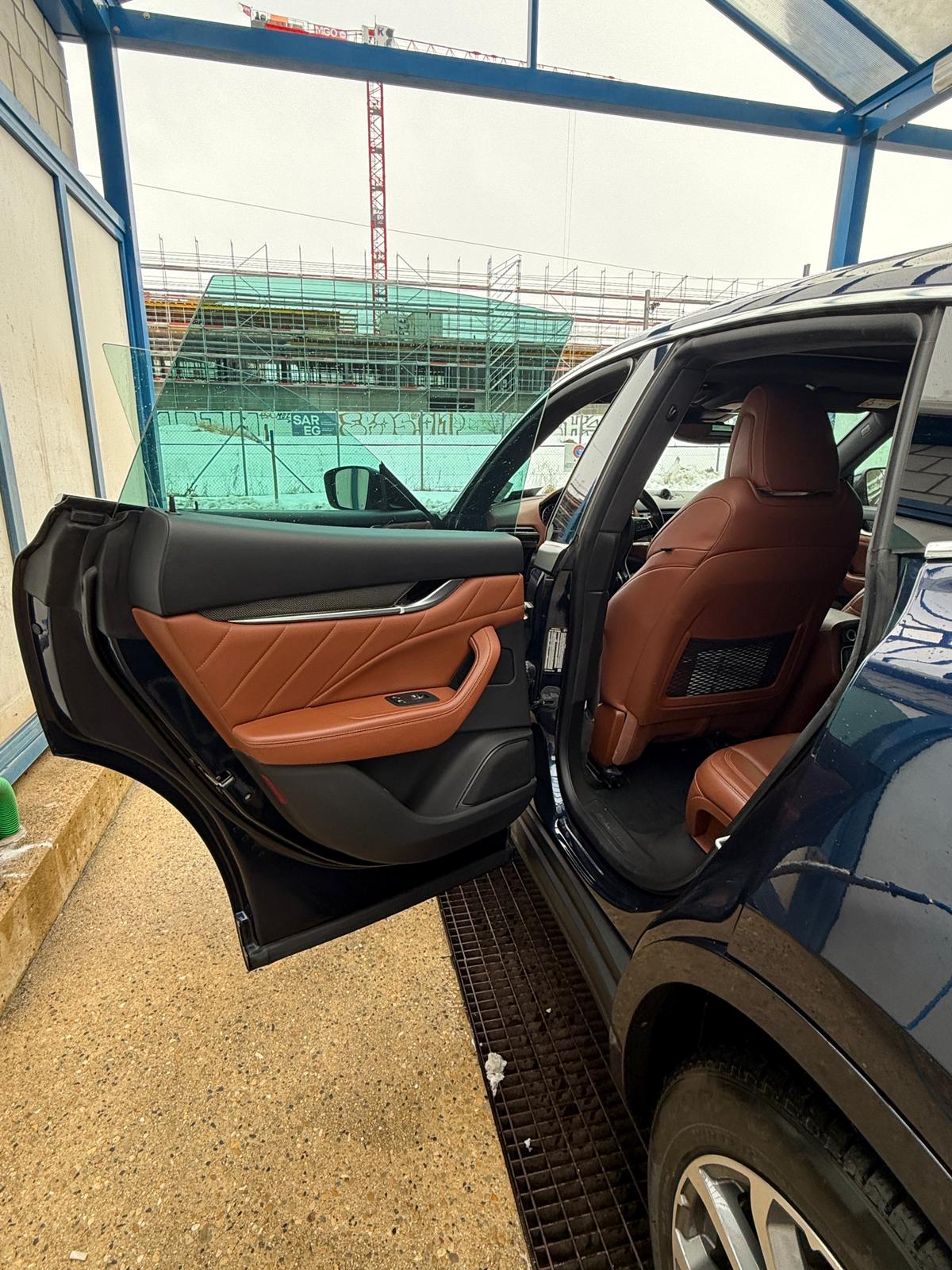 MASERATI Levante 2.0 MHEV GT Hybrid Automatica-image-4