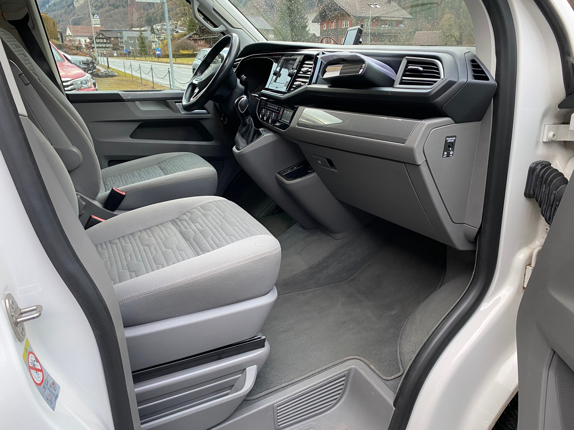 VW T6.1 California 2.0 TDI Ocean Liberty 4Motion DSG-image-6