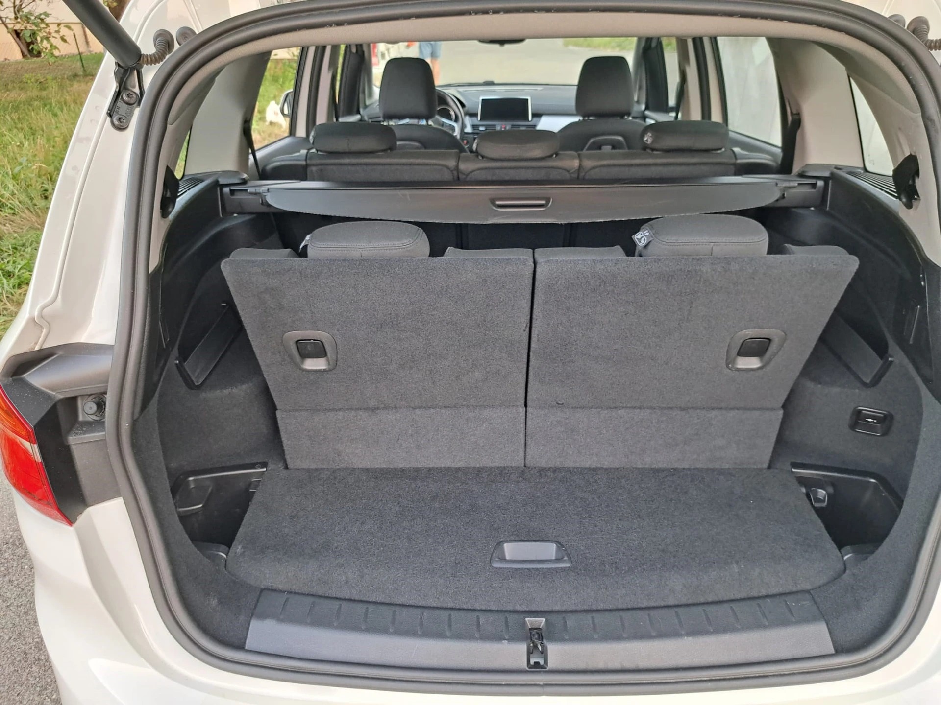 BMW 218d xDrive Gran Tourer Steptronic * 7 Plätze * AHK 1.600 kg *-image-14