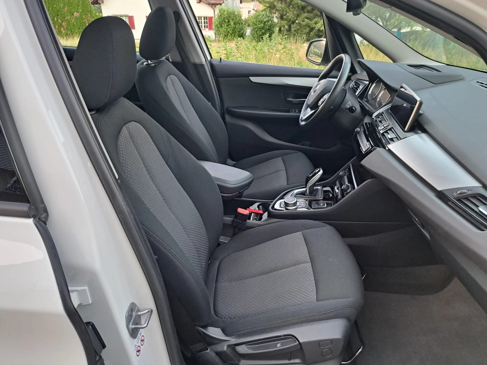 BMW 218d xDrive Gran Tourer Steptronic * 7 Plätze * AHK 1.600 kg *-image-11