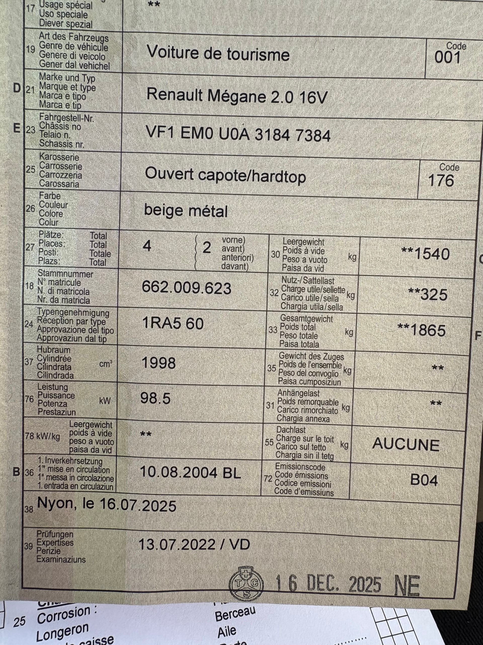 RENAULT Mégane C-C 2.0 16V Dynamique Confort-image-11