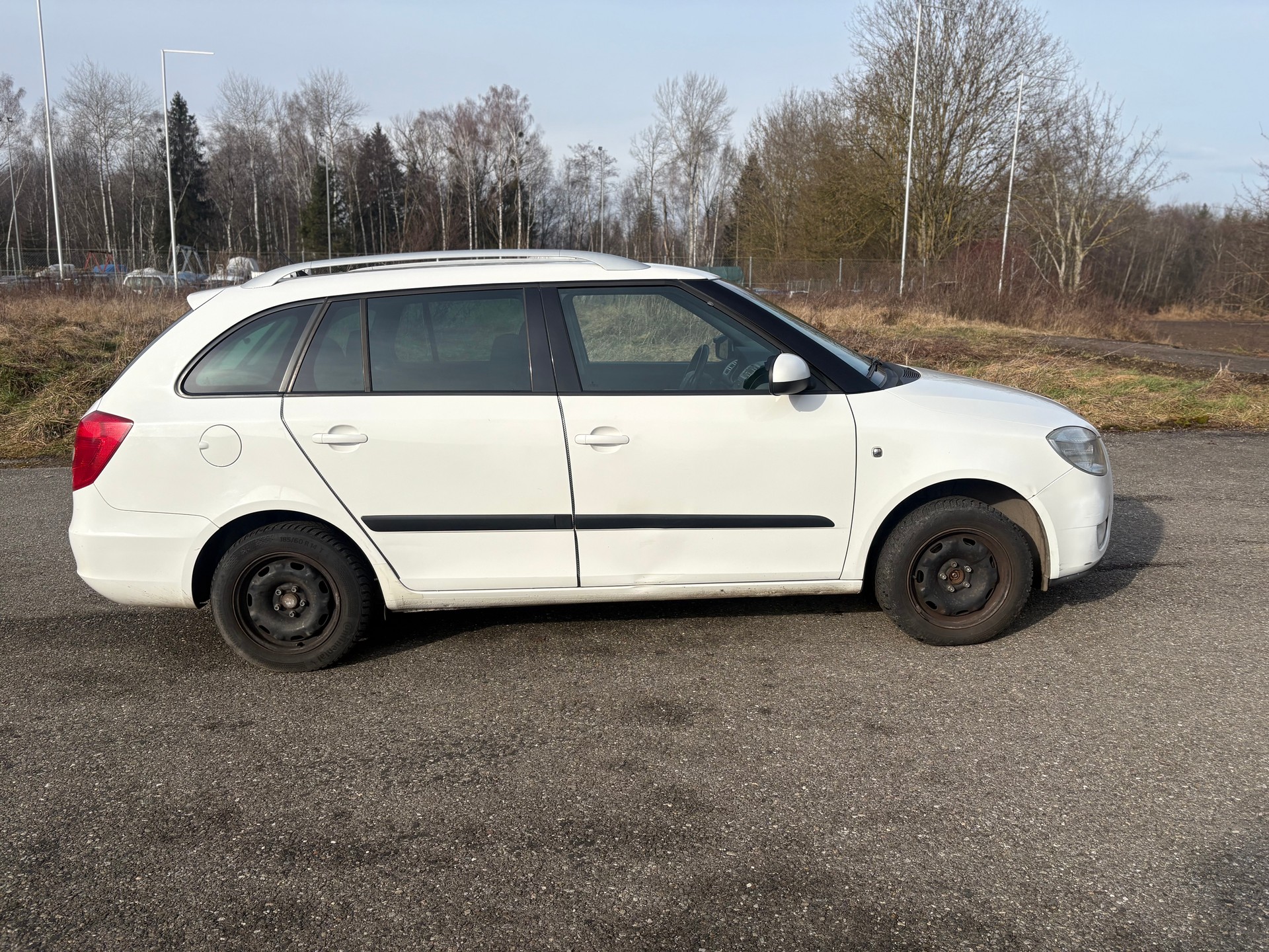 SKODA Fabia 1.6 Elegance Tiptronic-image-5