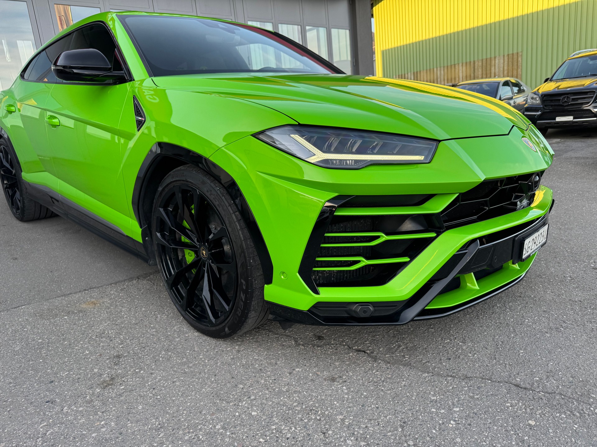 LAMBORGHINI Urus E-Gear-image-2
