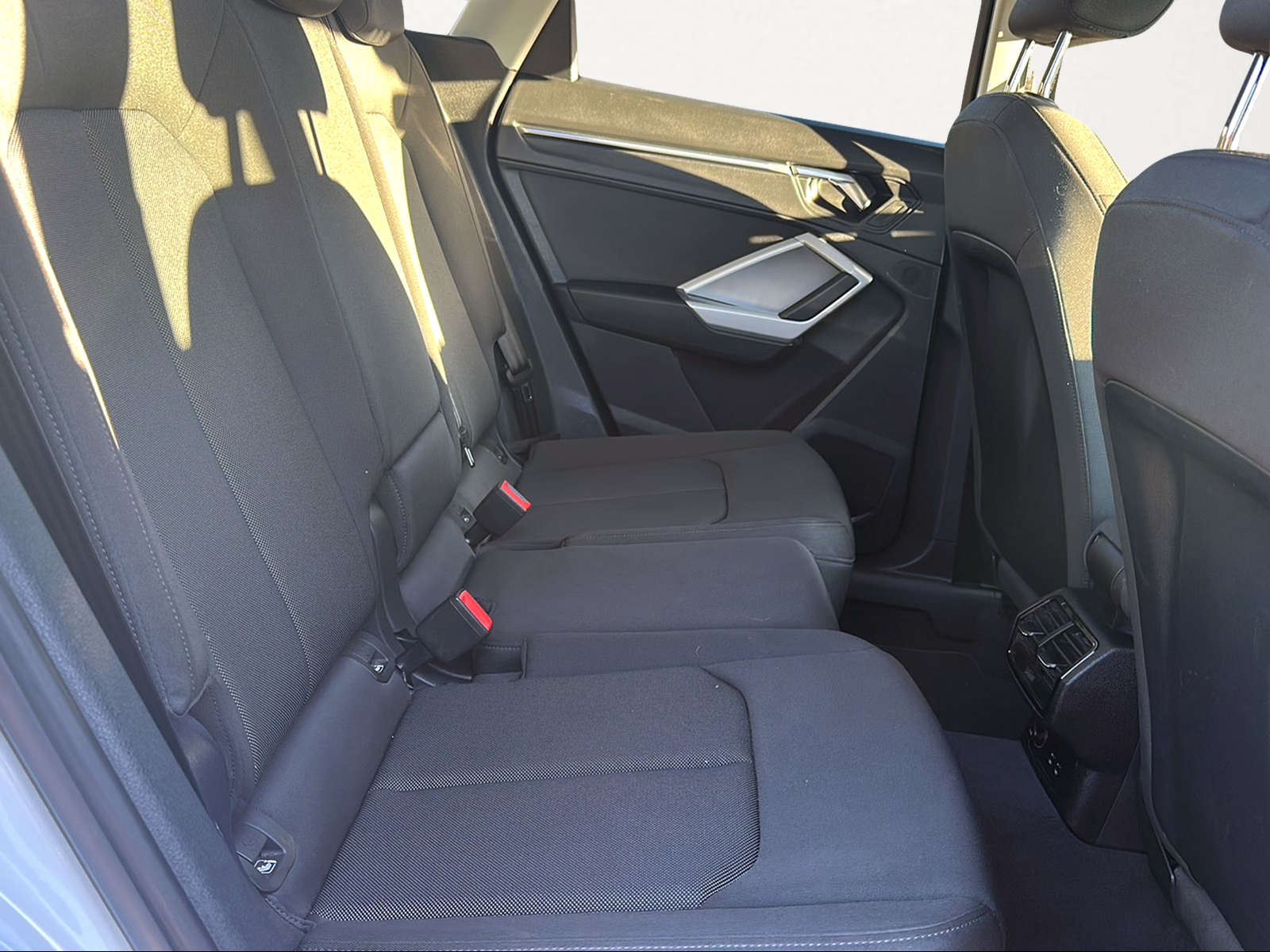 AUDI Q3 40 TFSI advanced quattro S-tronic-image-7