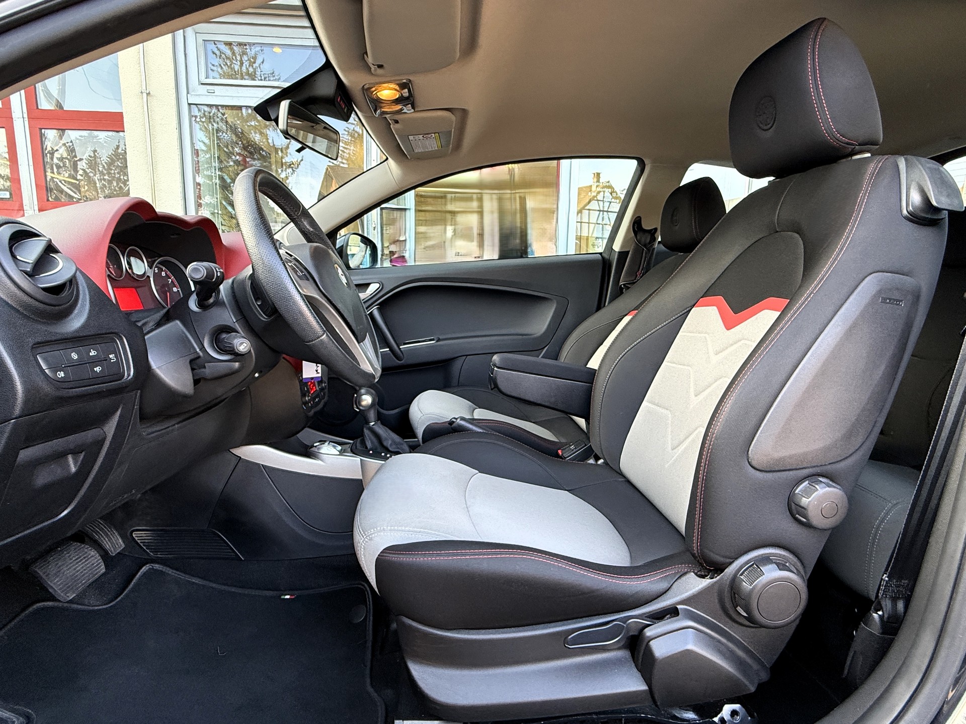 ALFA ROMEO MiTo 1.4 Progression-image-14