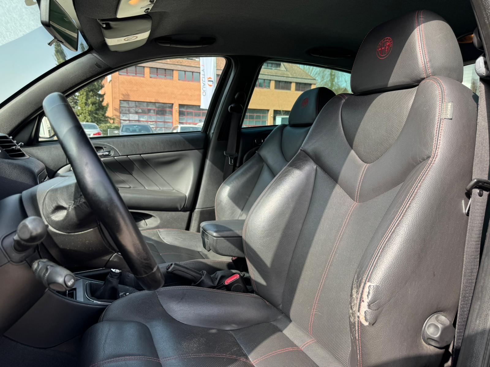 ALFA ROMEO 147 1.9 16V JTD Faces-image-11