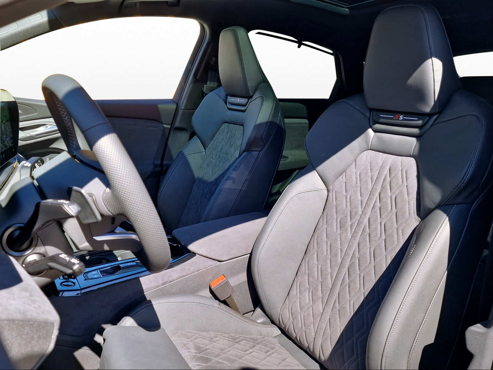 AUDI Q6 Sportback e-tron quattro-image-7