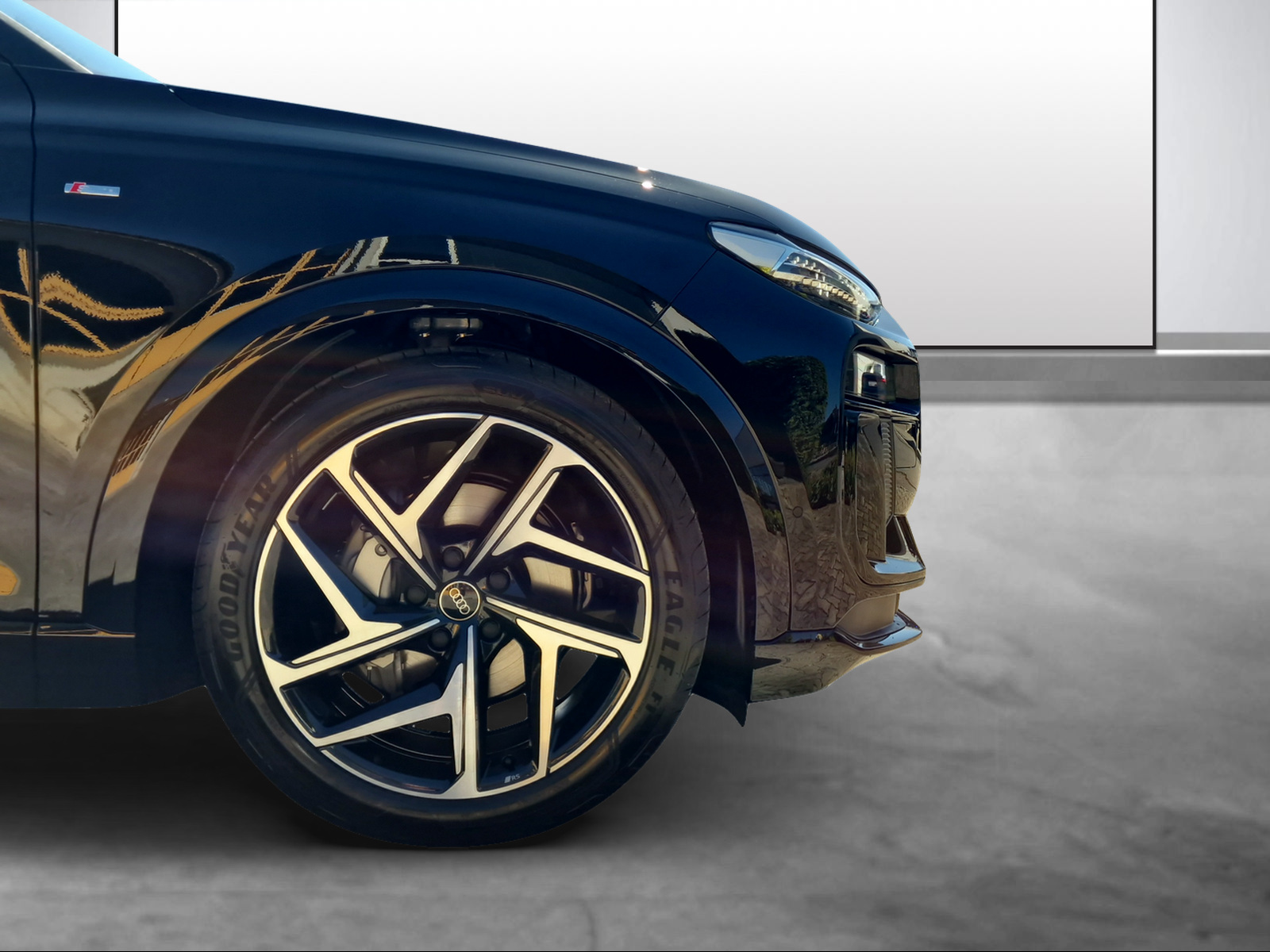 AUDI Q6 Sportback e-tron quattro-image-14