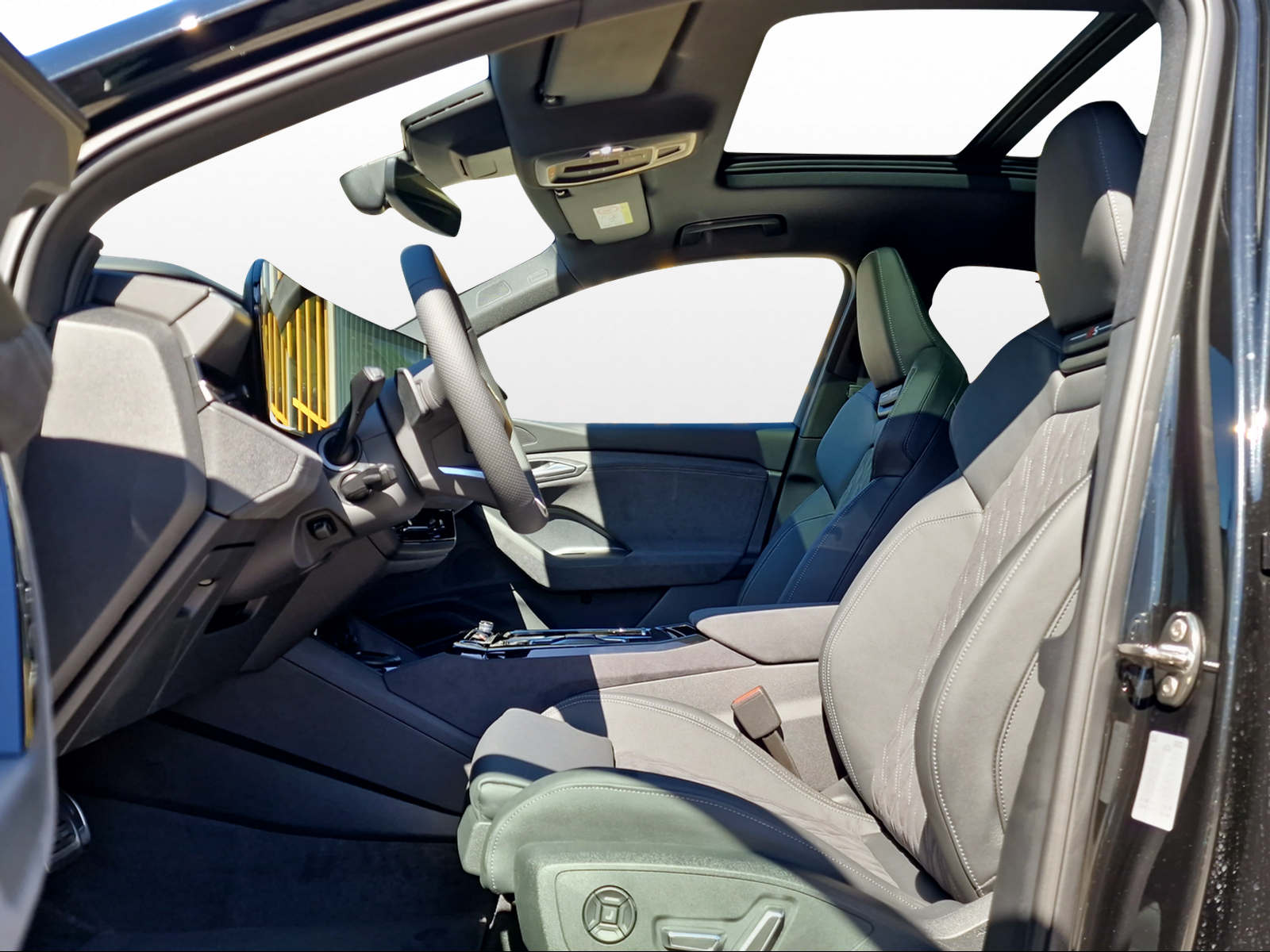 AUDI Q6 Sportback e-tron quattro-image-6