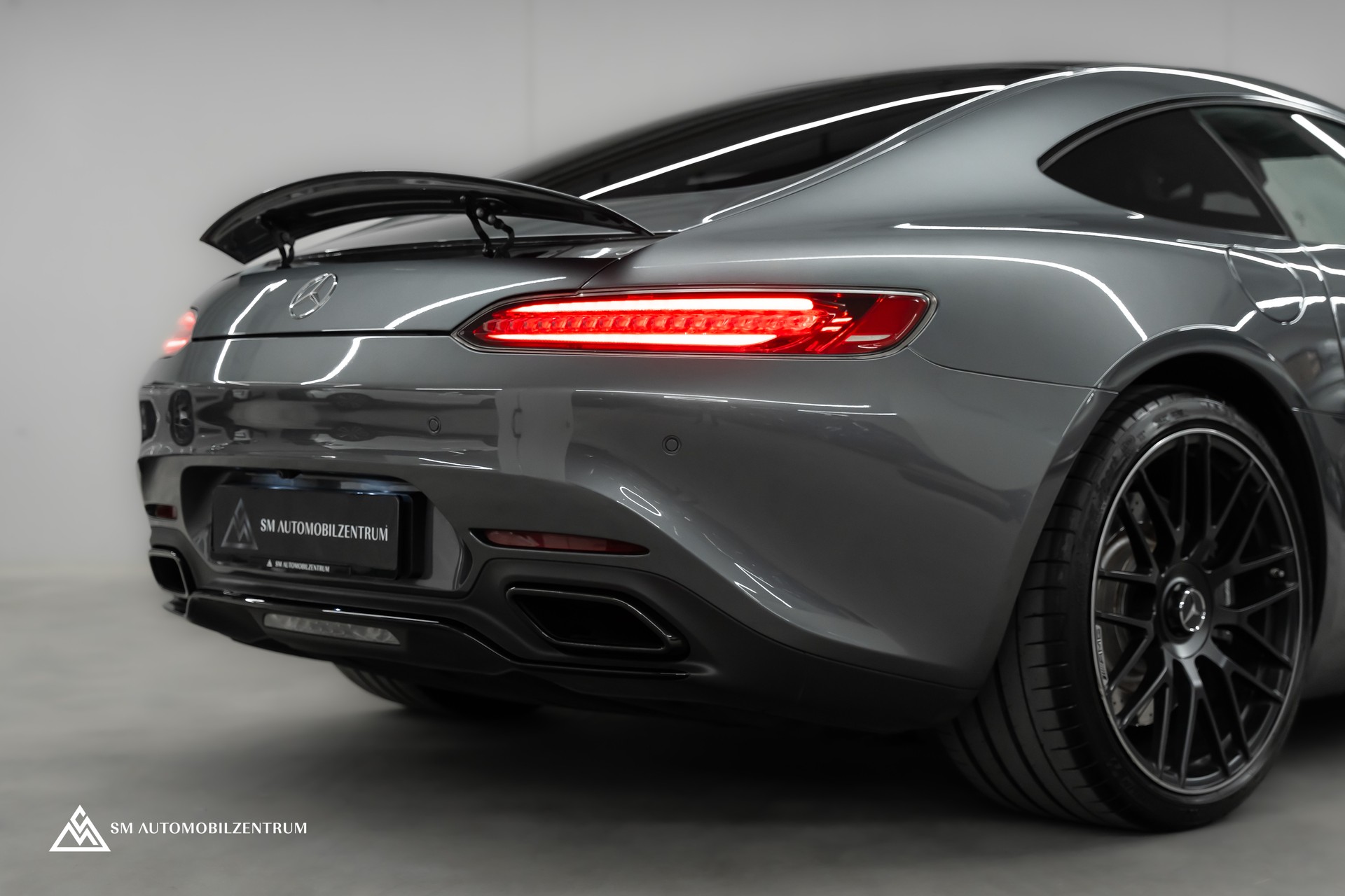 MERCEDES-BENZ AMG GT Coupé / OHNE OPF / Panorama / Performance Abgasanlage / Memory-image-9