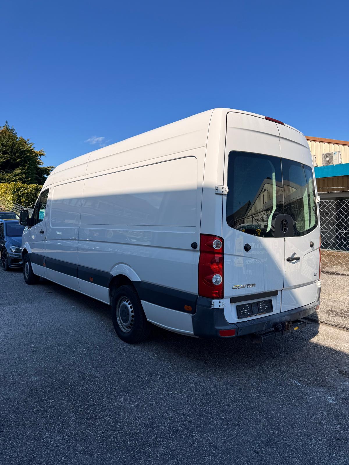VW Crafter 35L 2.0 TDI CR-image-1
