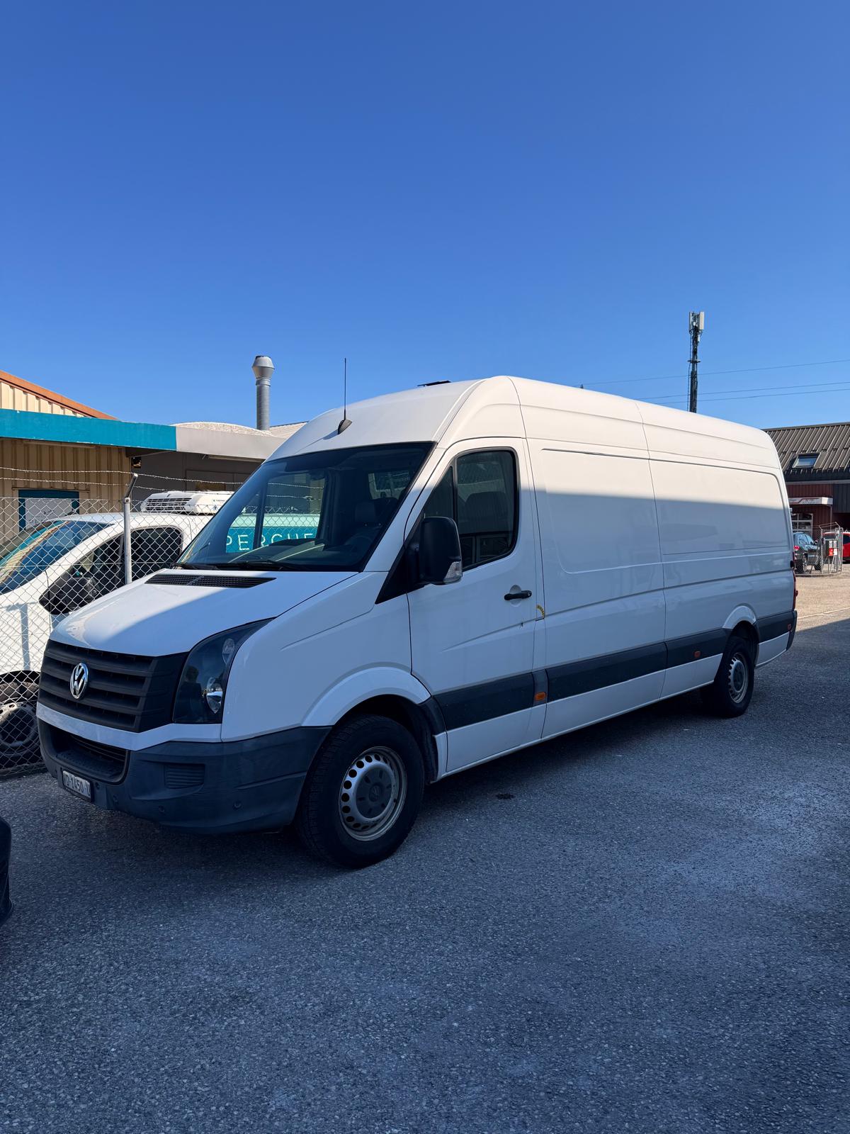 VW Crafter 35L 2.0 TDI CR-image-0