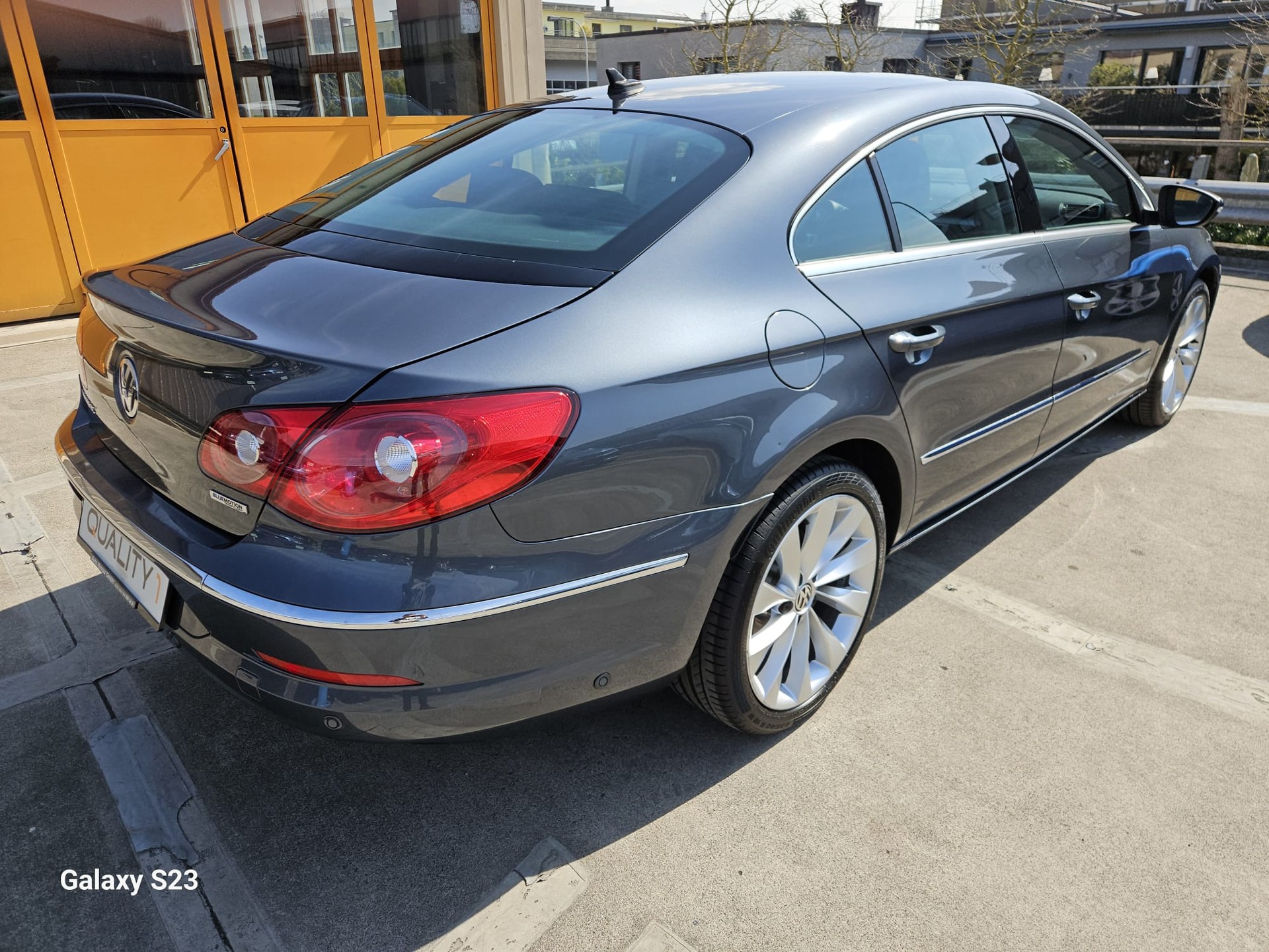 VW Passat CC 2.0 TDI BlueMotion Technology-showroom-element-3