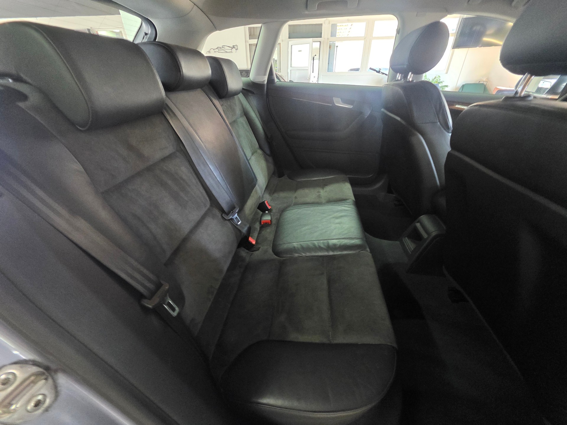 AUDI A3 3.2 Ambition V6 quattro-image-15
