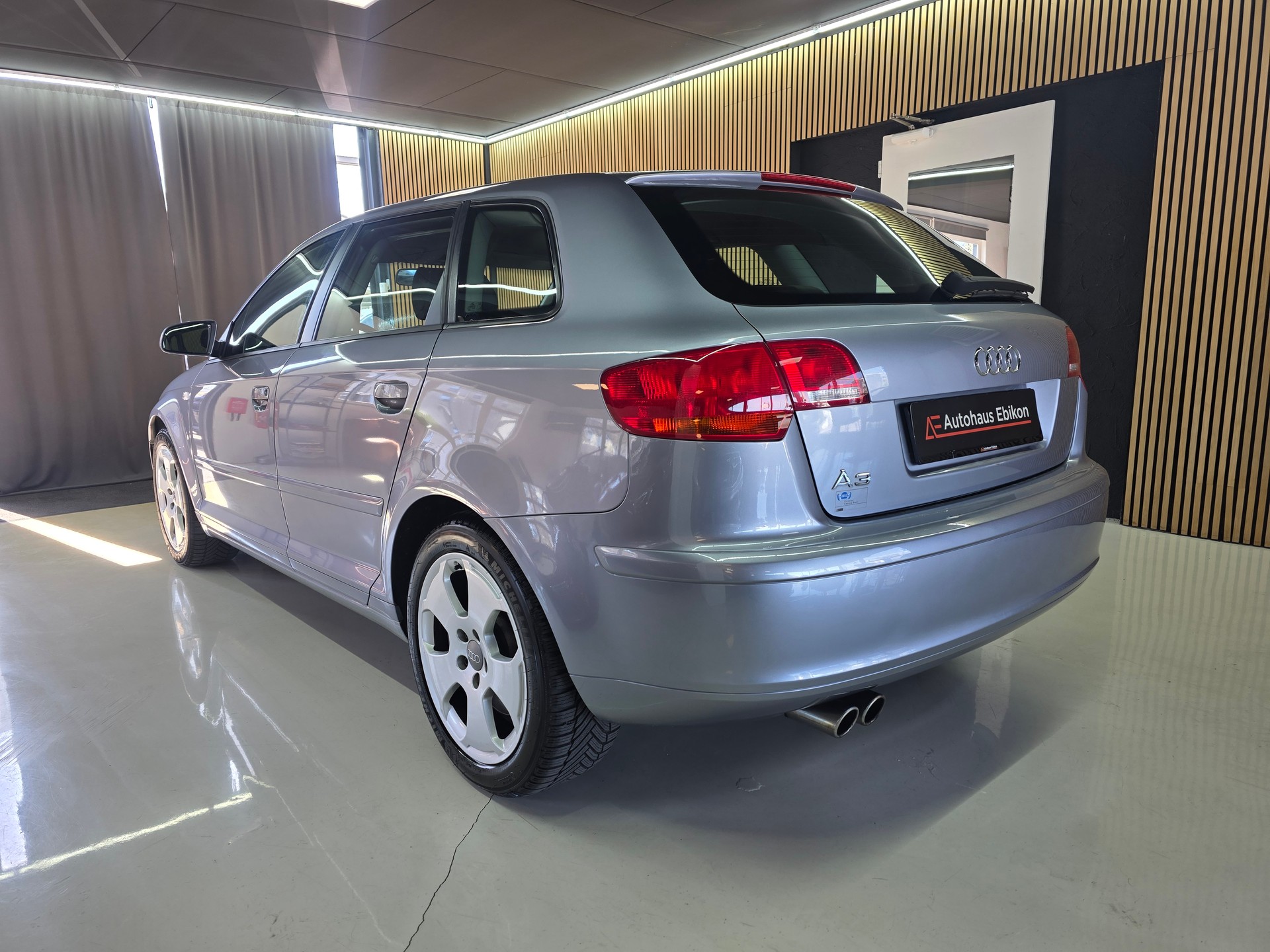AUDI A3 3.2 Ambition V6 quattro-image-4