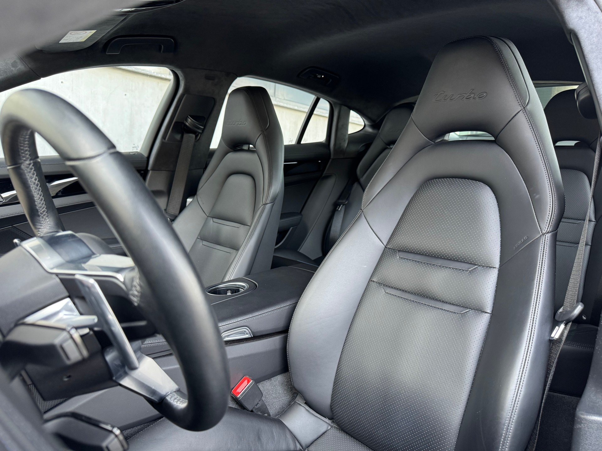 PORSCHE Panamera Turbo PDK-image-12