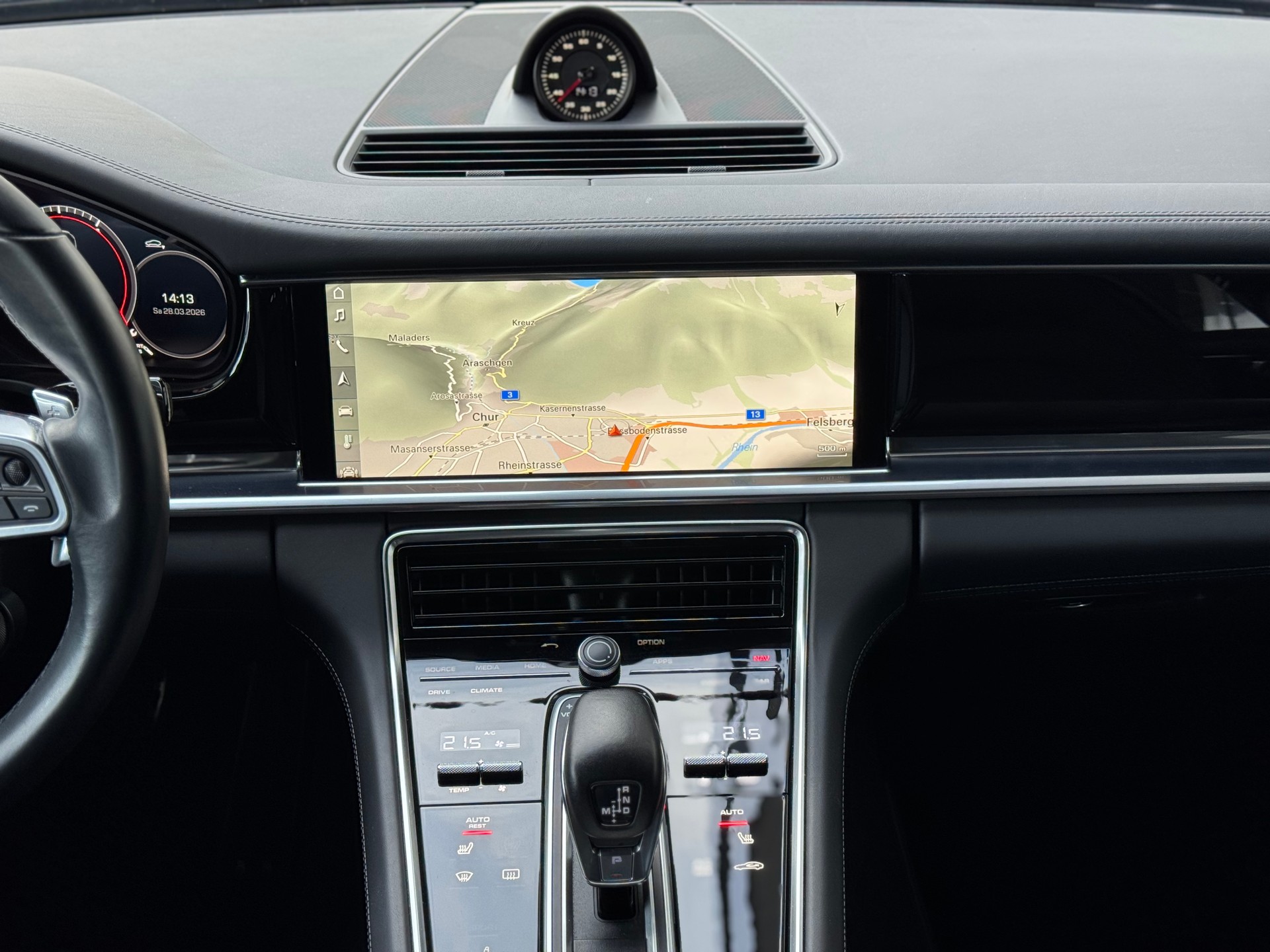 PORSCHE Panamera Turbo PDK-image-14