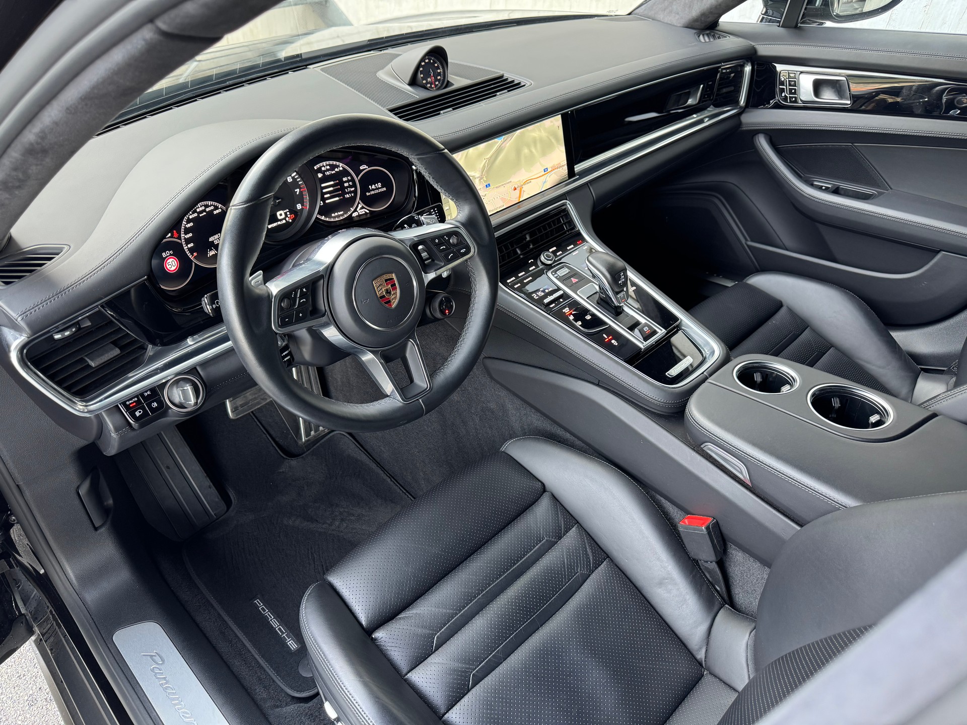 PORSCHE Panamera Turbo PDK-image-9