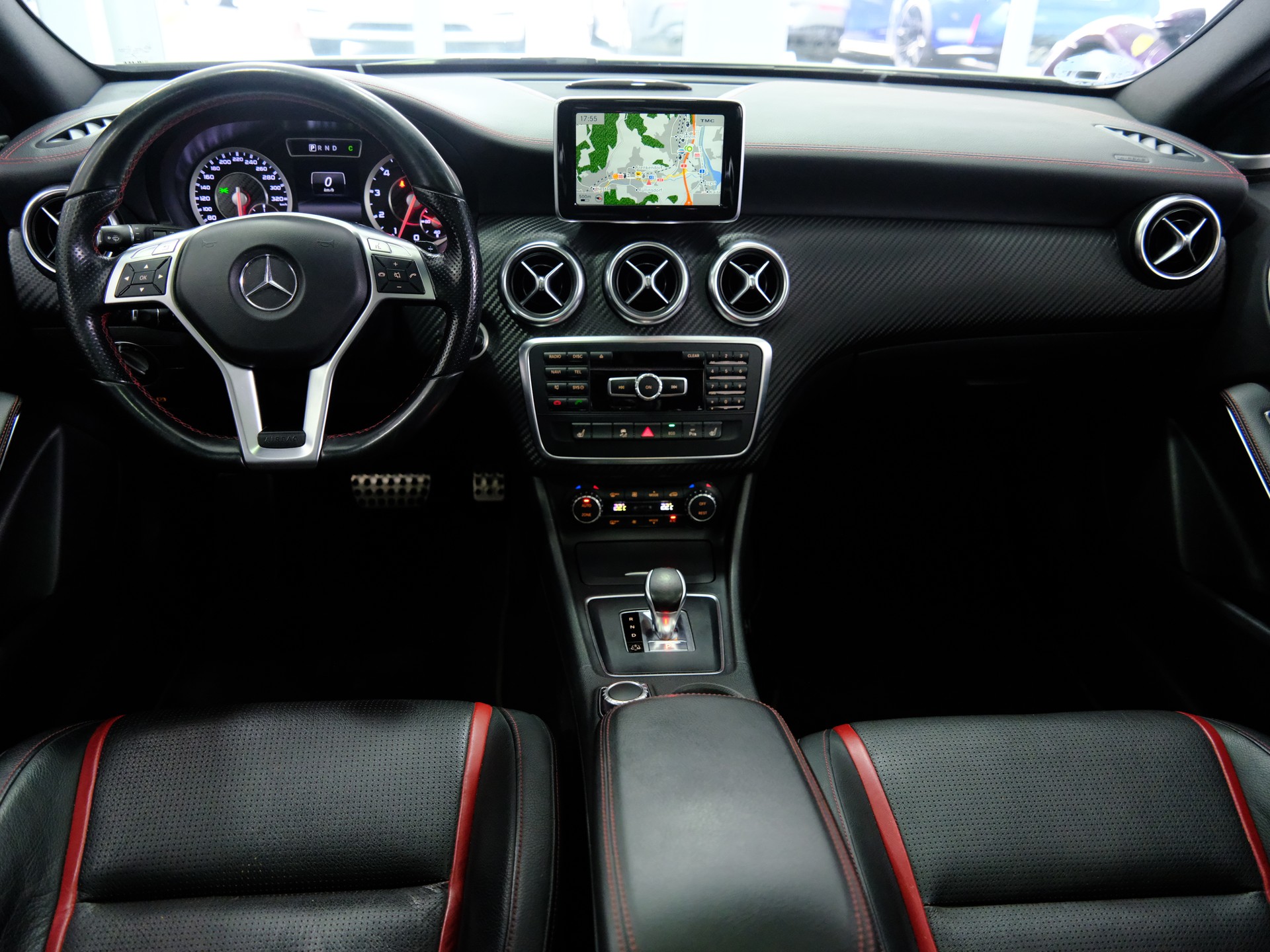 MERCEDES-BENZ A 45 AMG 4Matic Speedshift 7G-DCT-image-13