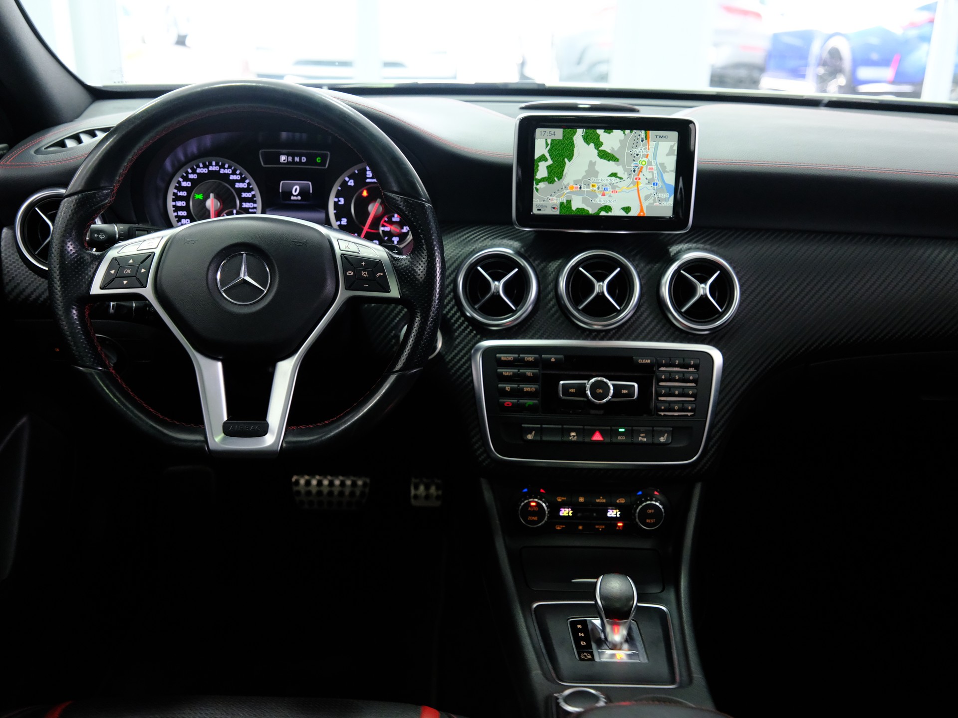 MERCEDES-BENZ A 45 AMG 4Matic Speedshift 7G-DCT-image-12