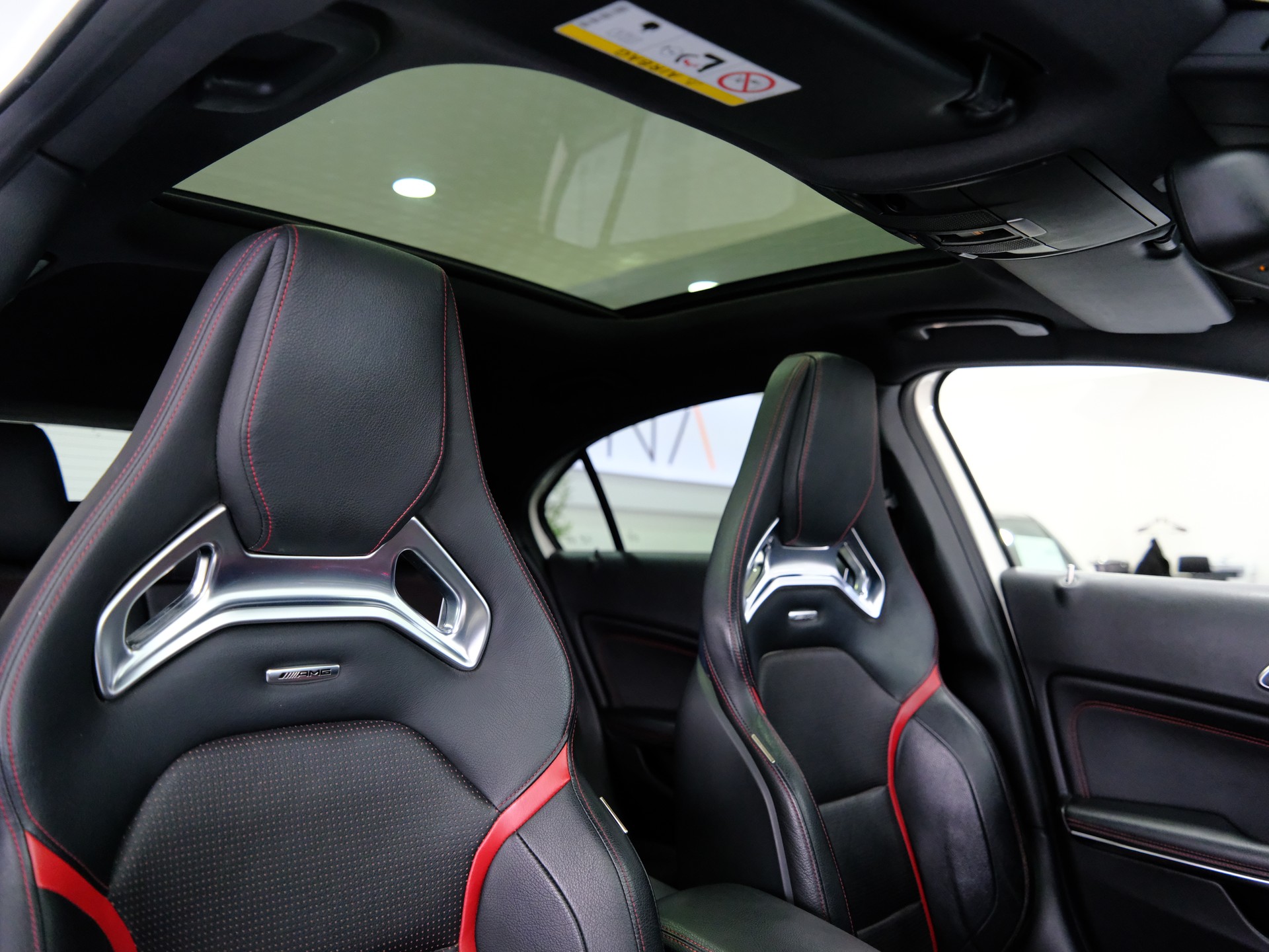 MERCEDES-BENZ A 45 AMG 4Matic Speedshift 7G-DCT-image-17