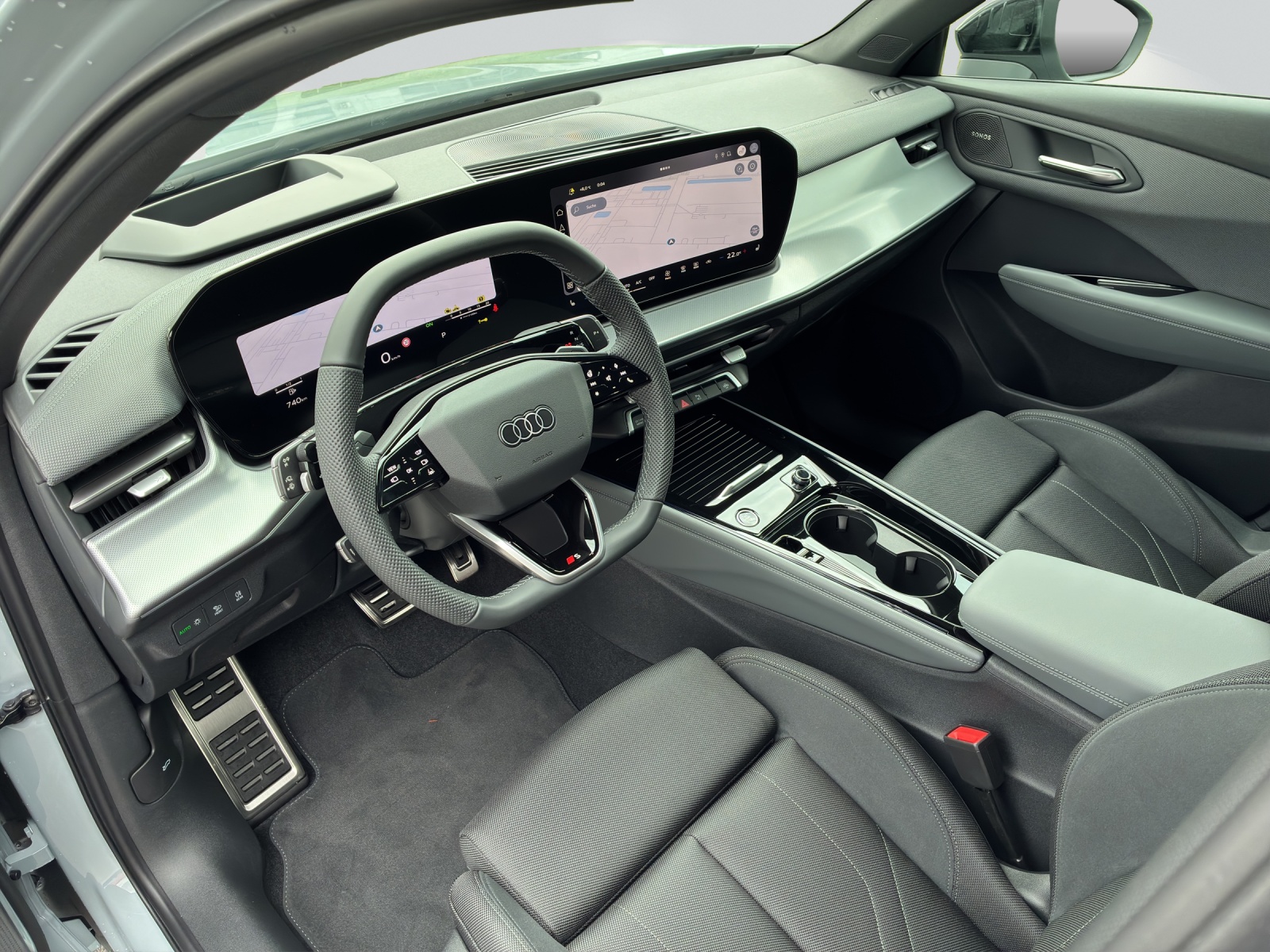 AUDI Q3 SUV 110 kW TFSI S tronic-image-4