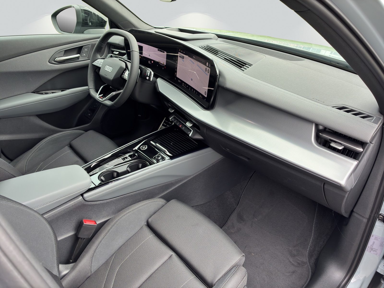 AUDI Q3 SUV 110 kW TFSI S tronic-image-7