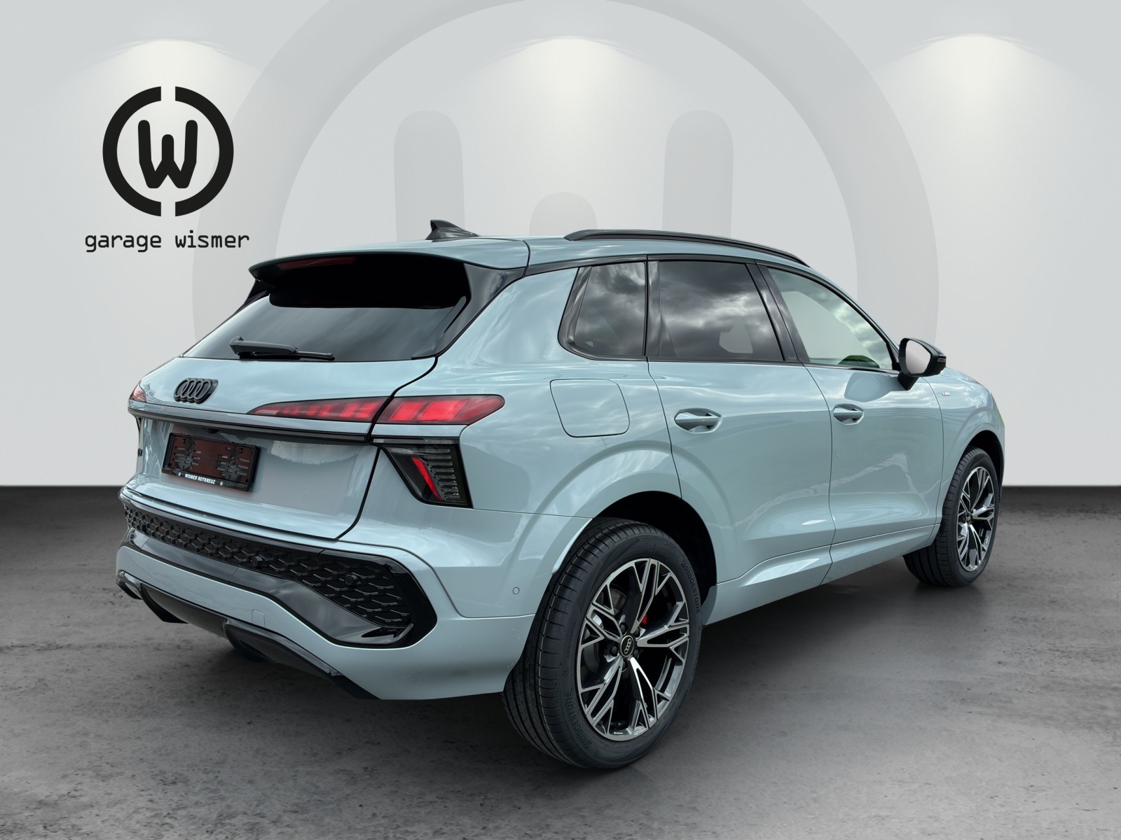 AUDI Q3 SUV 110 kW TFSI S tronic-image-3