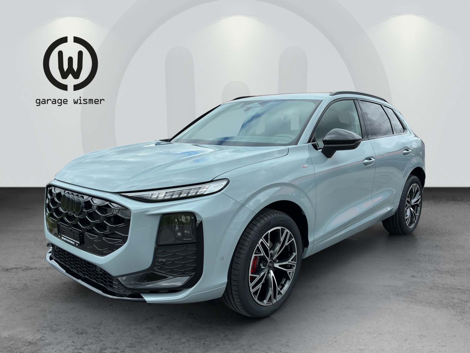 AUDI Q3 SUV 110 kW TFSI S tronic-image-0