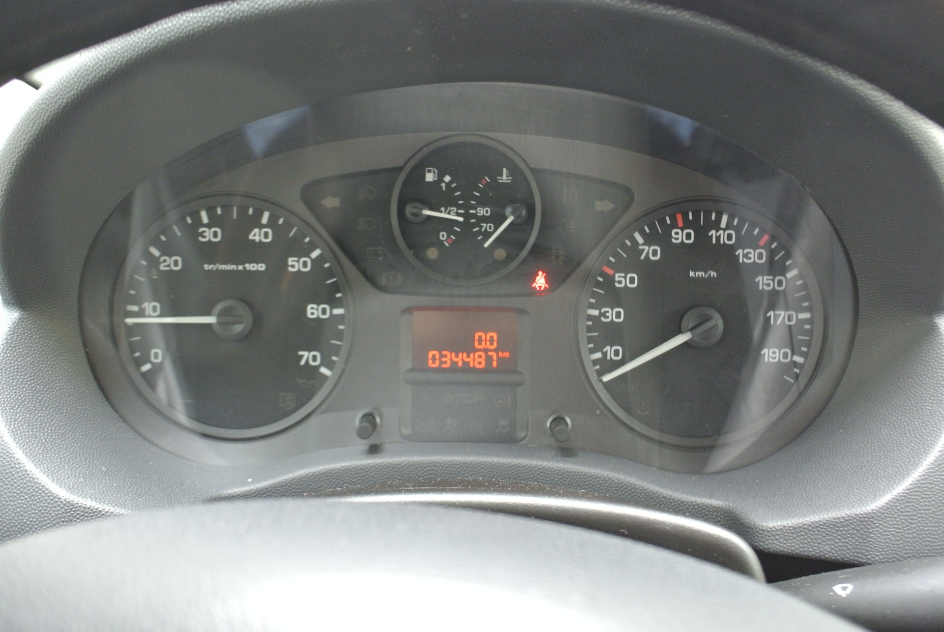 CITROEN Jumpy 2.0 HDi L2H1 Attraction-image-25