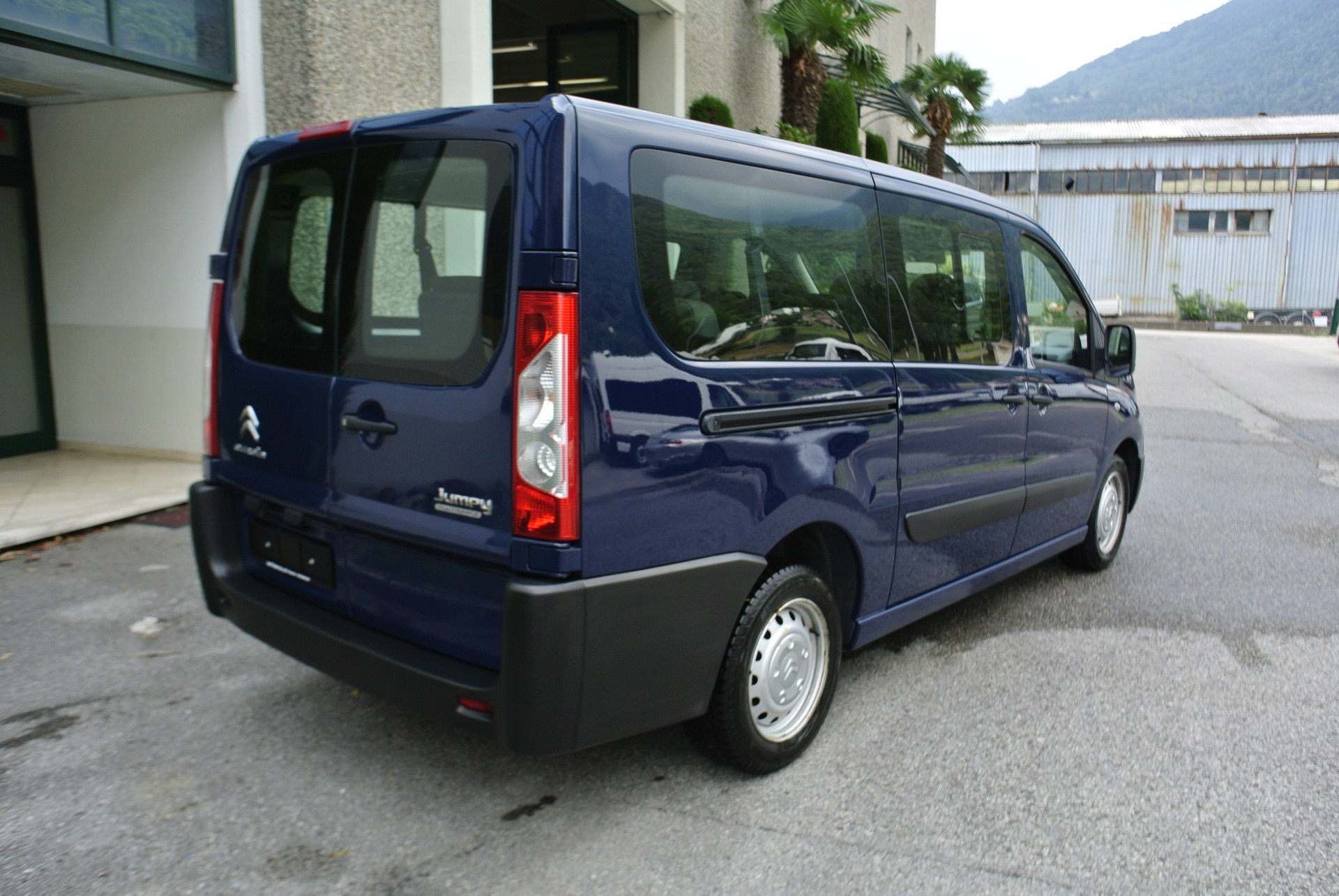 CITROEN Jumpy 2.0 HDi L2H1 Attraction-image-6