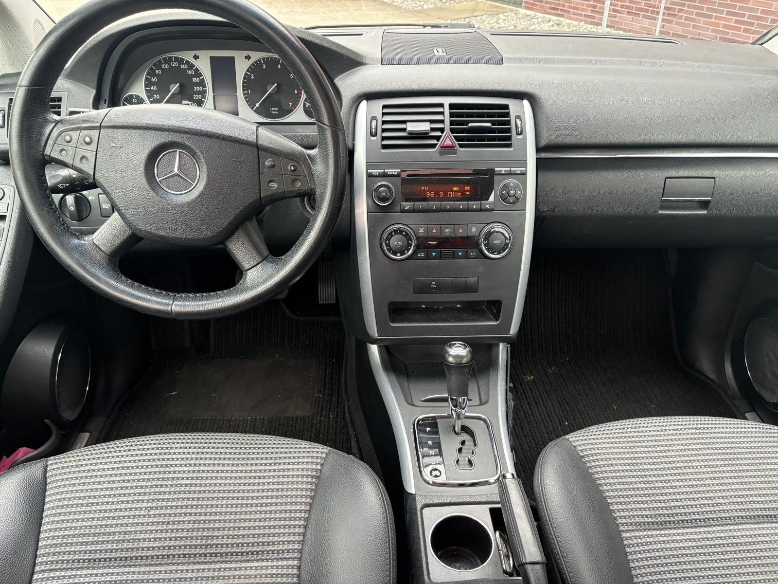 MERCEDES-BENZ B 200 T-image-8