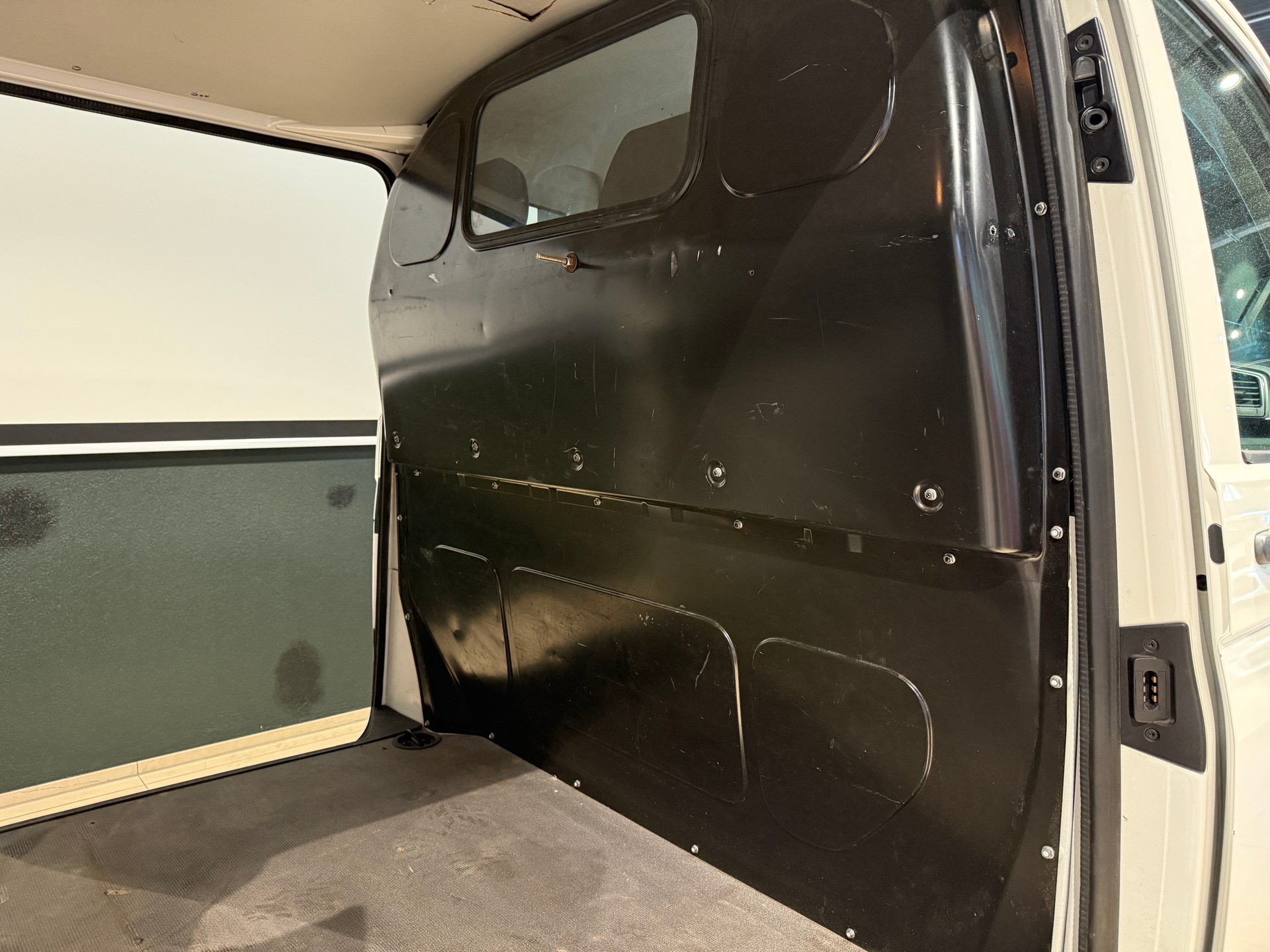 VW T6 2.0 TDI 4Motion-image-5