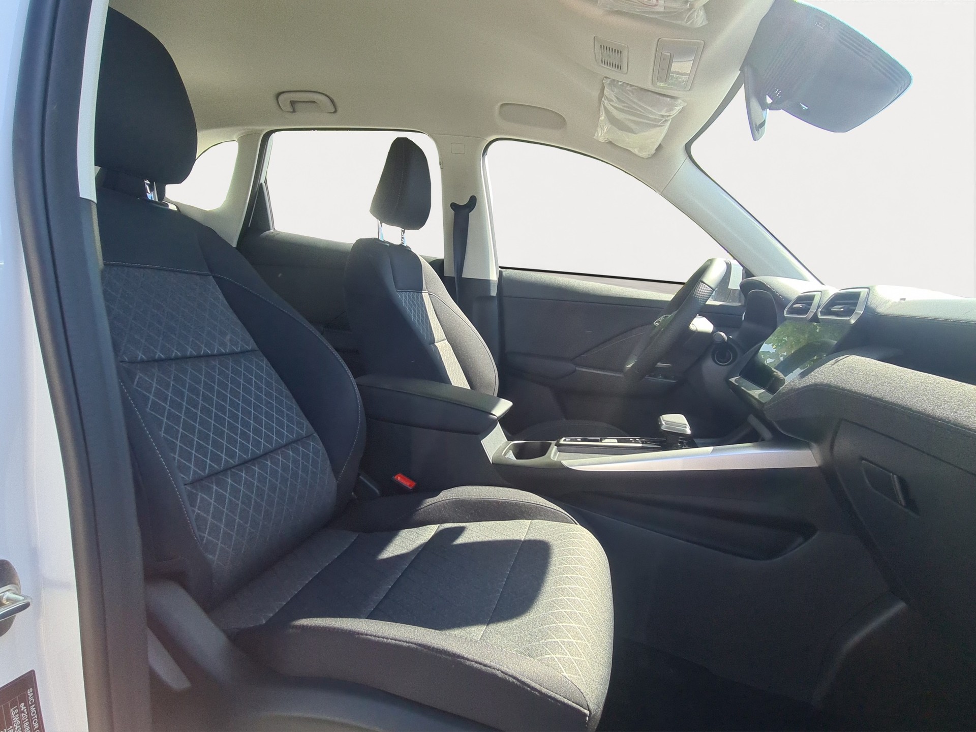 MG ZS 1.5 HEV Comfort-image-13