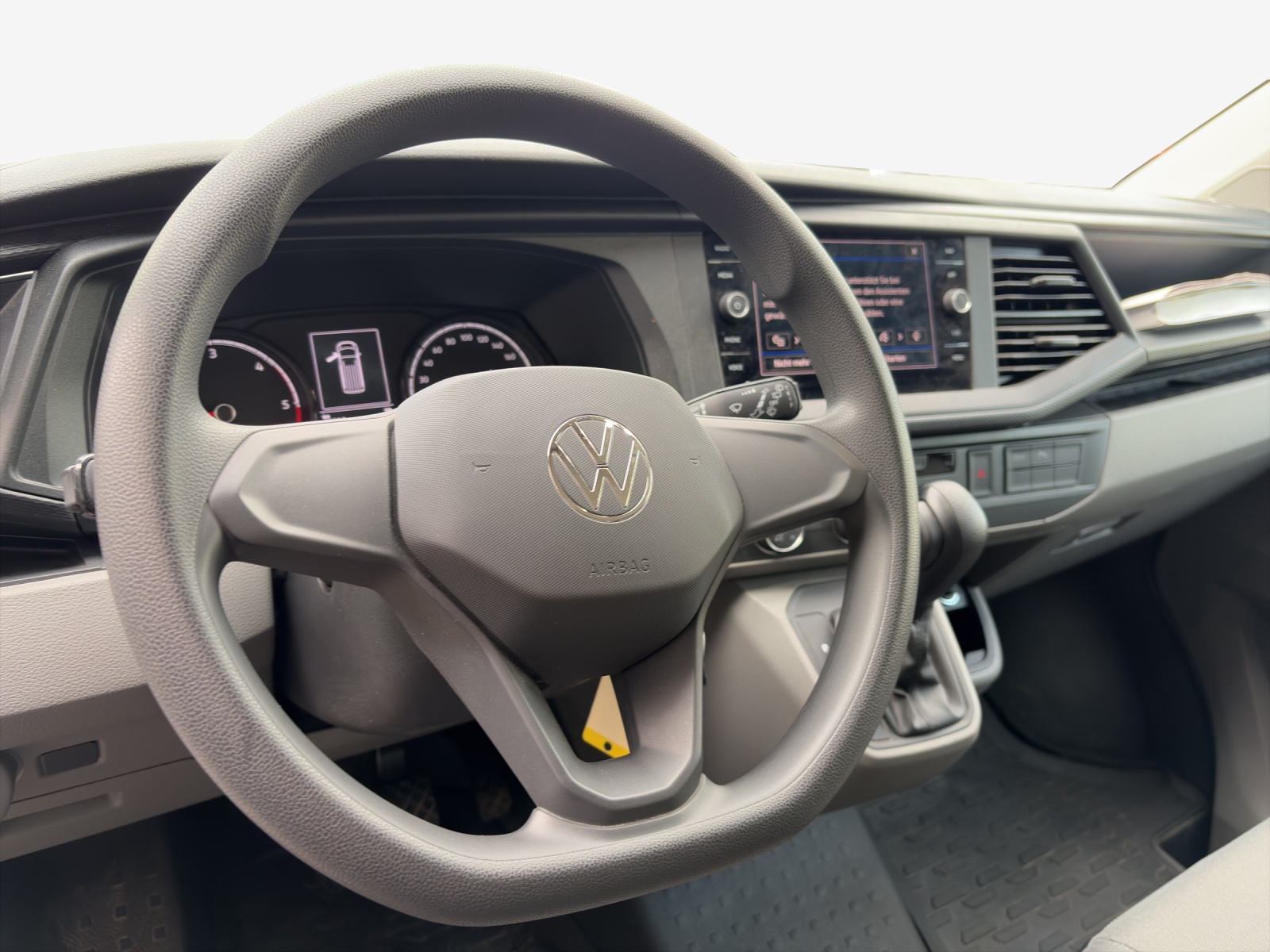 VW T6.1 2.0 TDI DSG-image-9