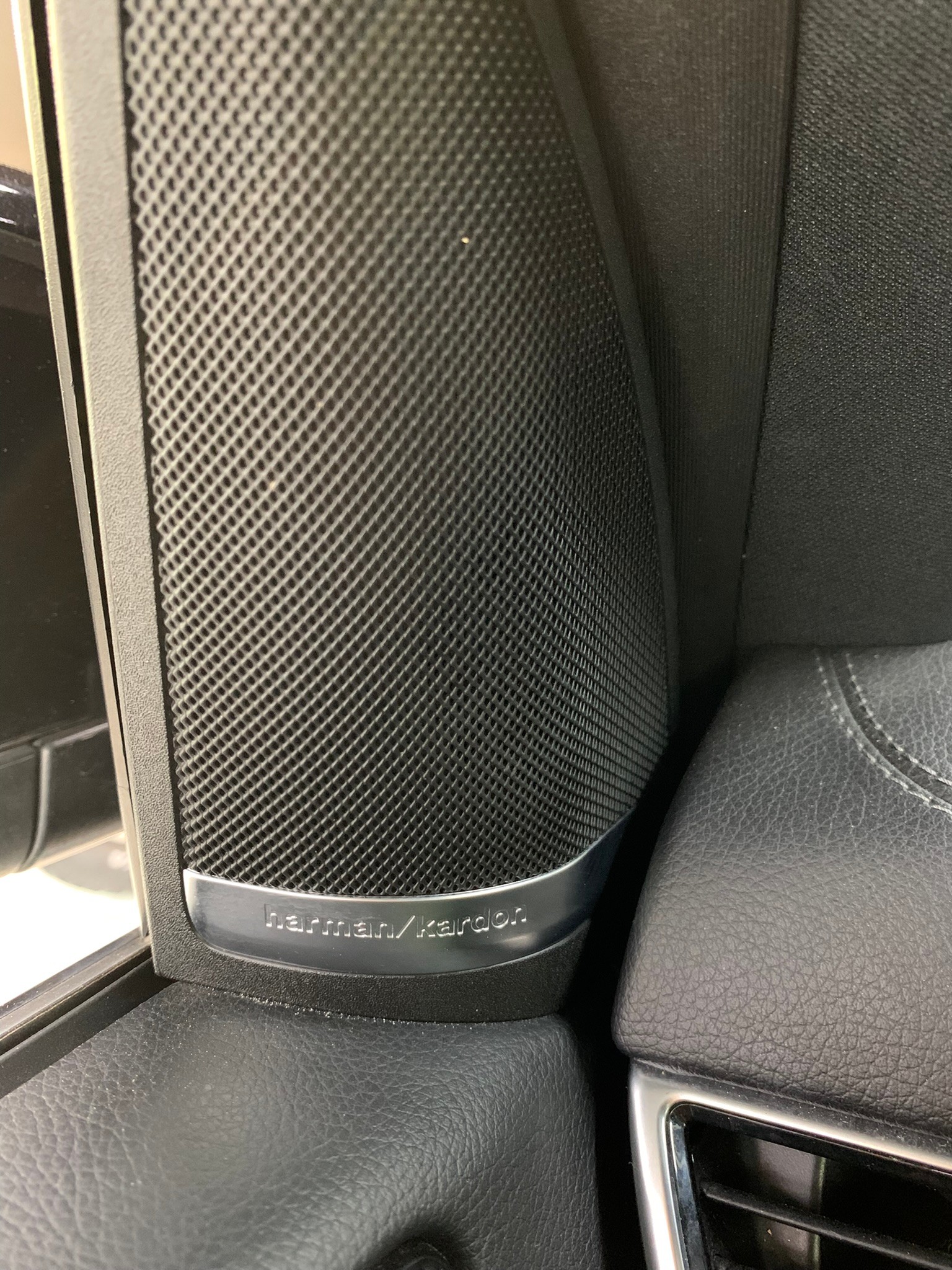 MERCEDES-BENZ GLE 500 e 4Matic 7G-Tronic-image-16