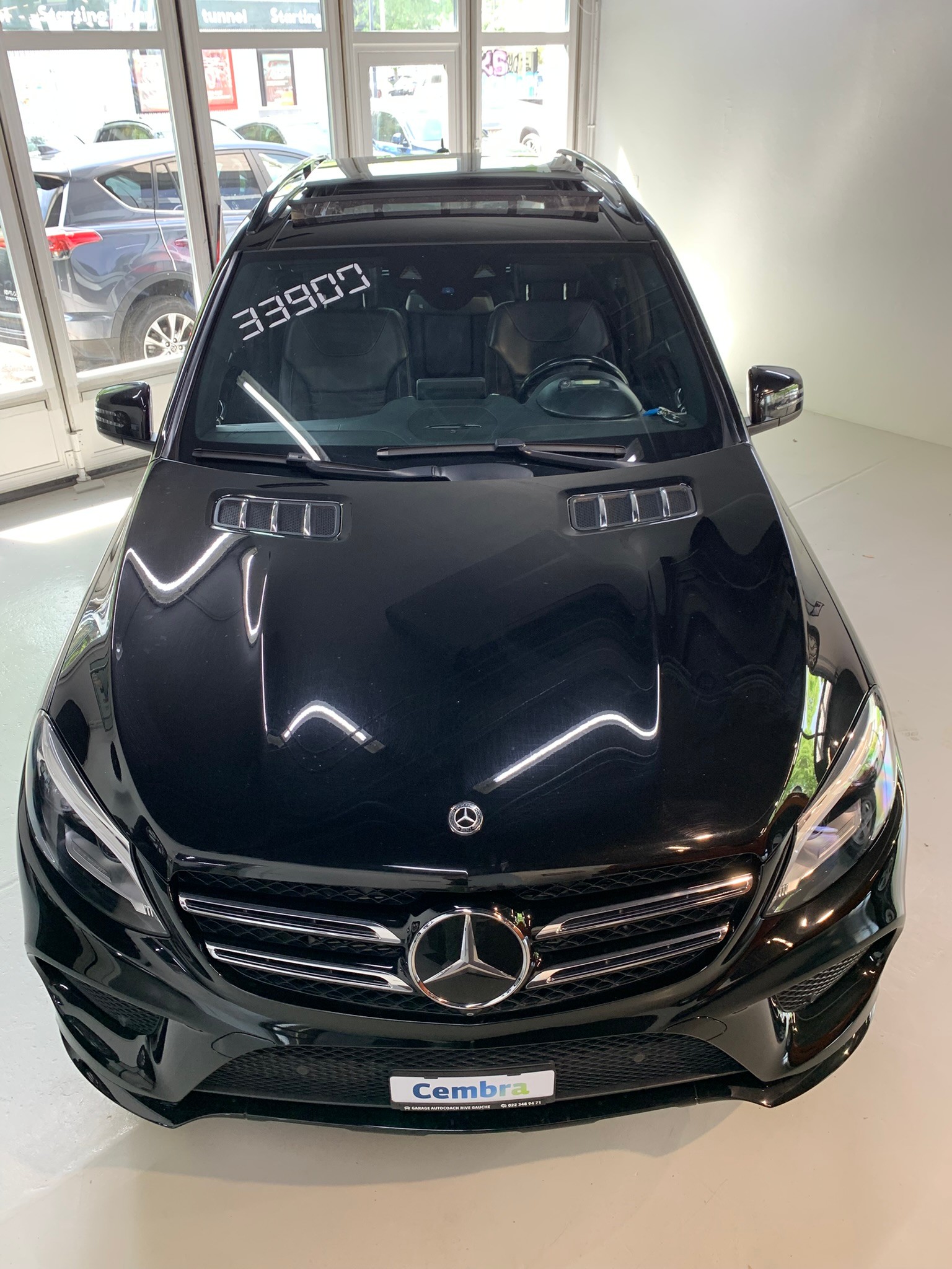 MERCEDES-BENZ GLE 500 e 4Matic 7G-Tronic-showroom-element-3