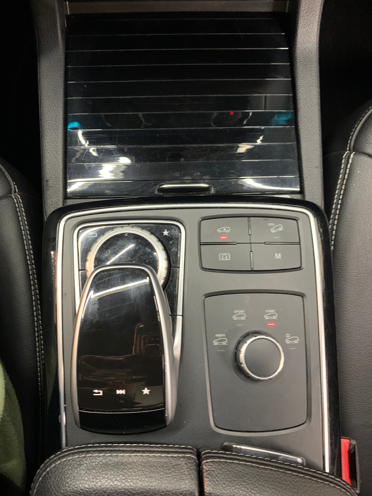 MERCEDES-BENZ GLE 500 e 4Matic 7G-Tronic-image-23