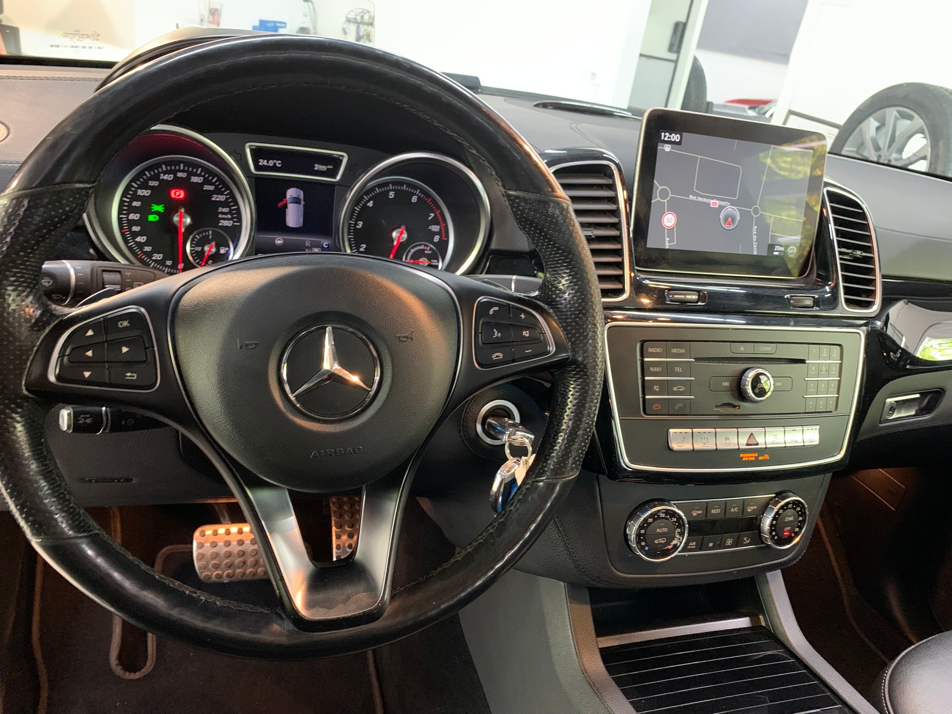 MERCEDES-BENZ GLE 500 e 4Matic 7G-Tronic-image-19