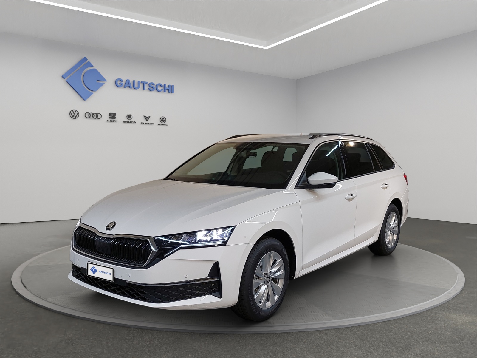 SKODA Octavia Combi 2.0 TDI DSG Selection-image-0