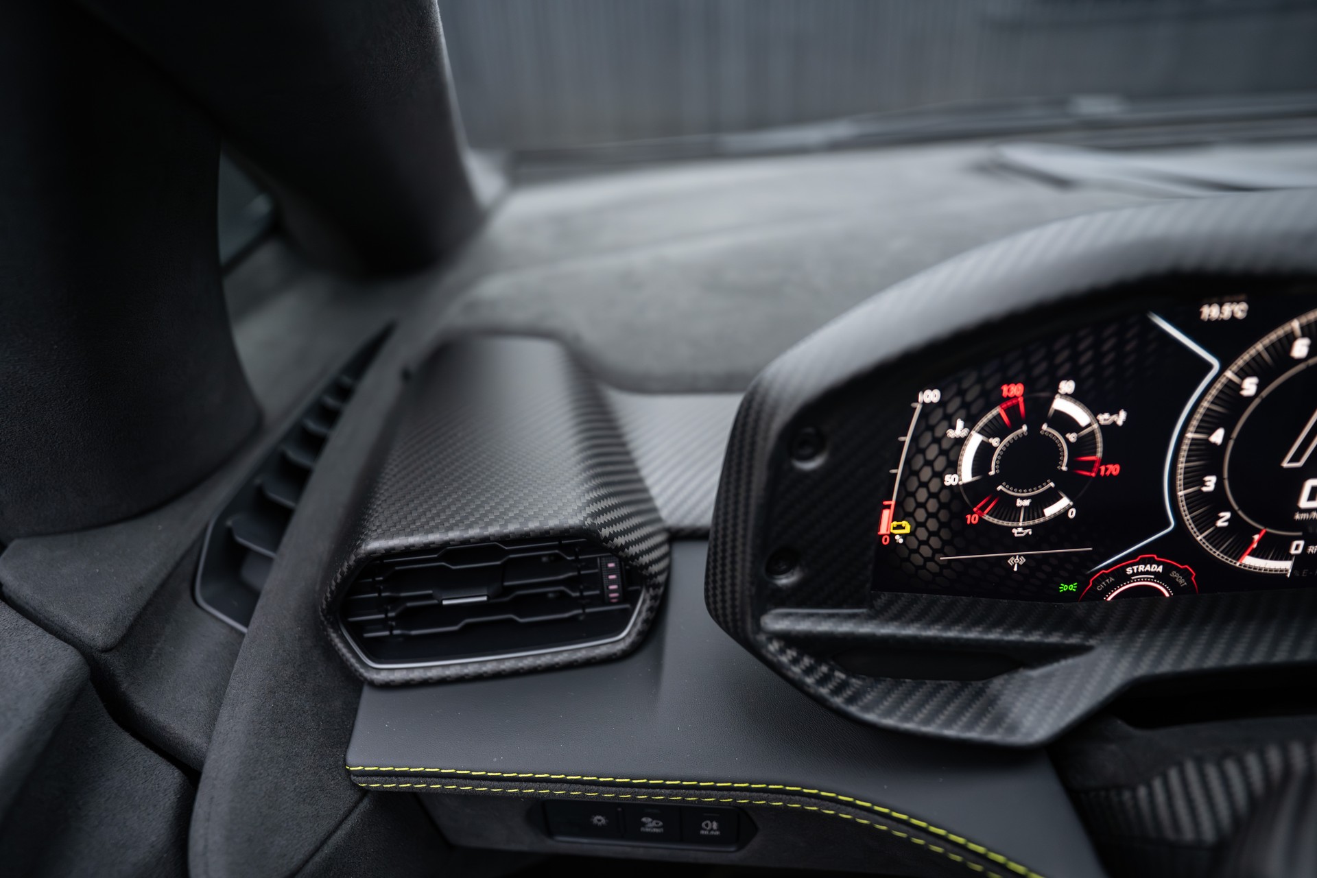 LAMBORGHINI Revuelto HPEV-image-11