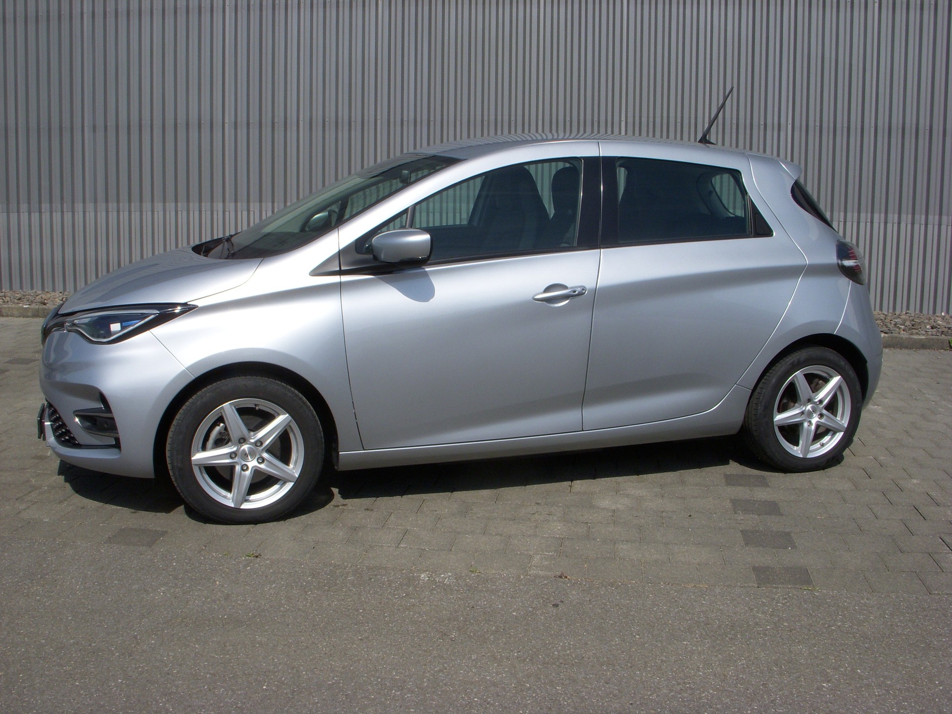 RENAULT Zoe Zen R135 (incl. Batterie)-image-1